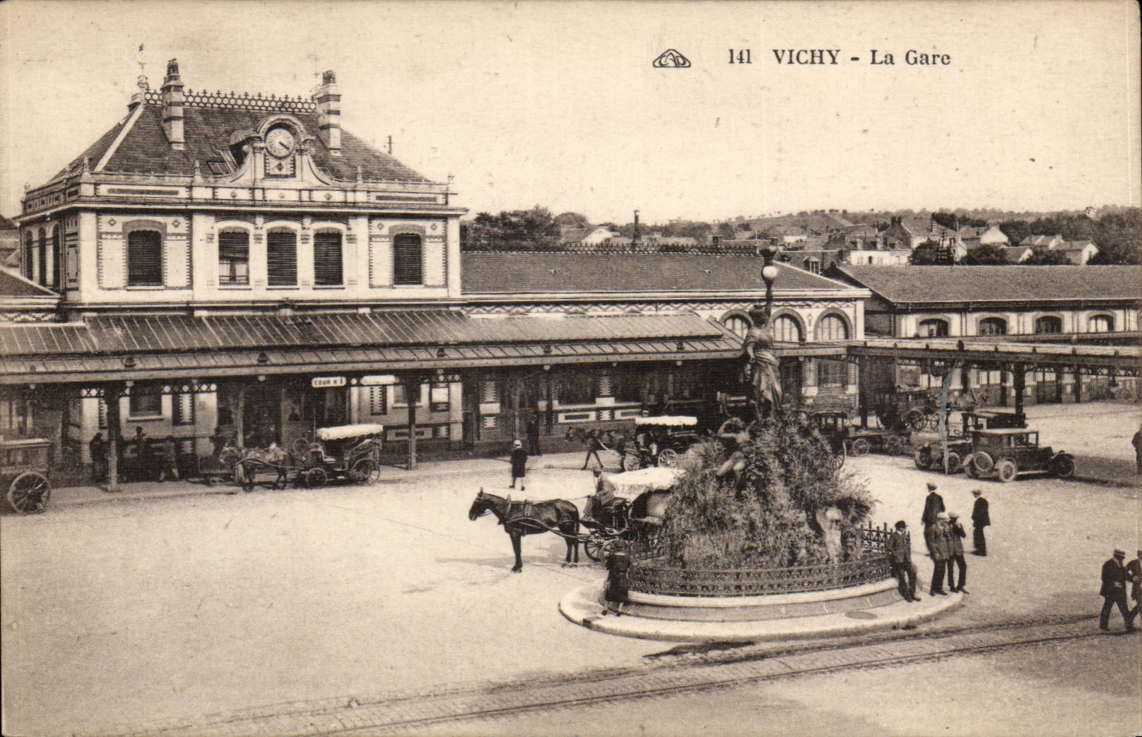 Vichy - La Gare - CPA 