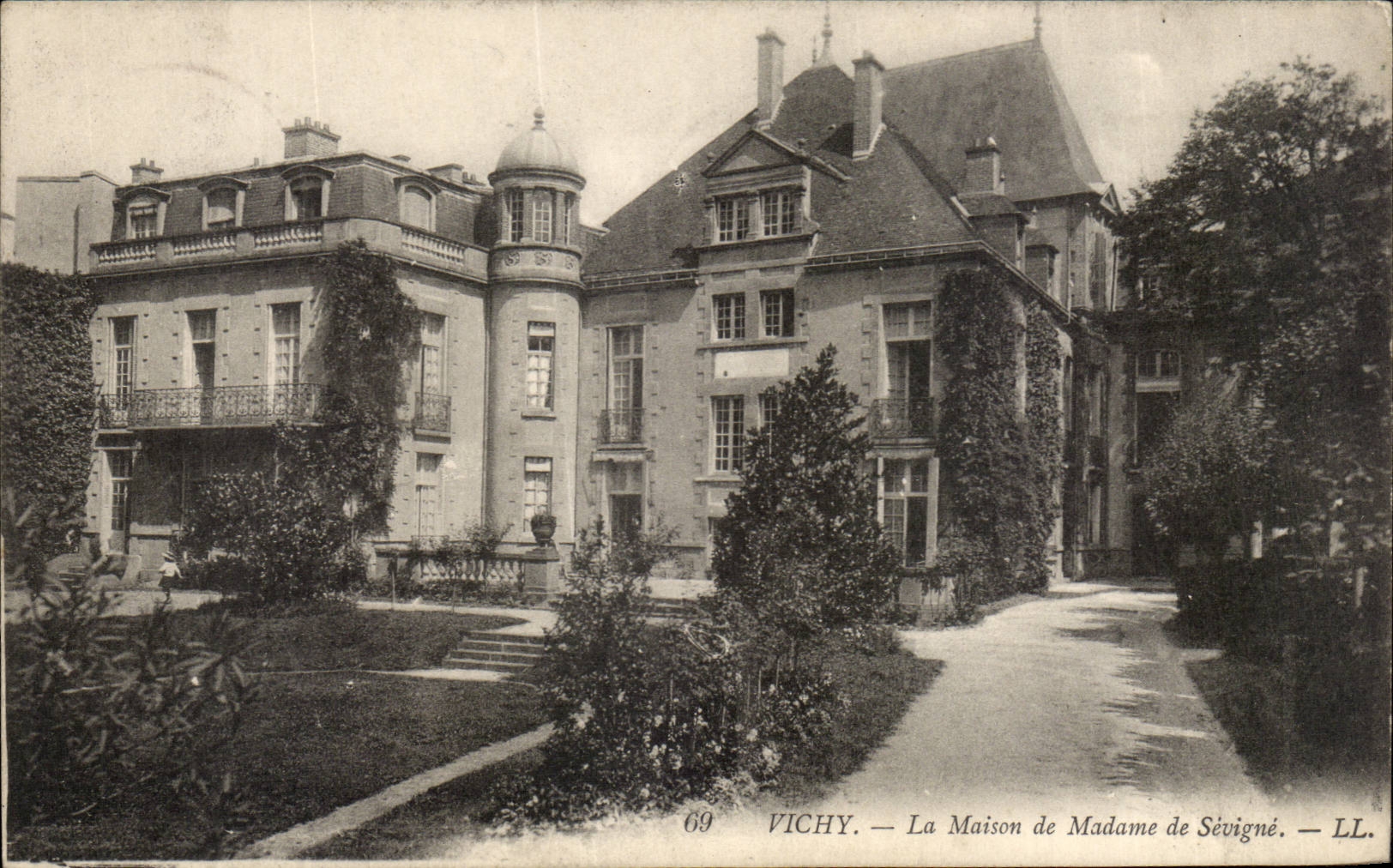 Vichy - La Maison de Madame Sevigne - CPA 