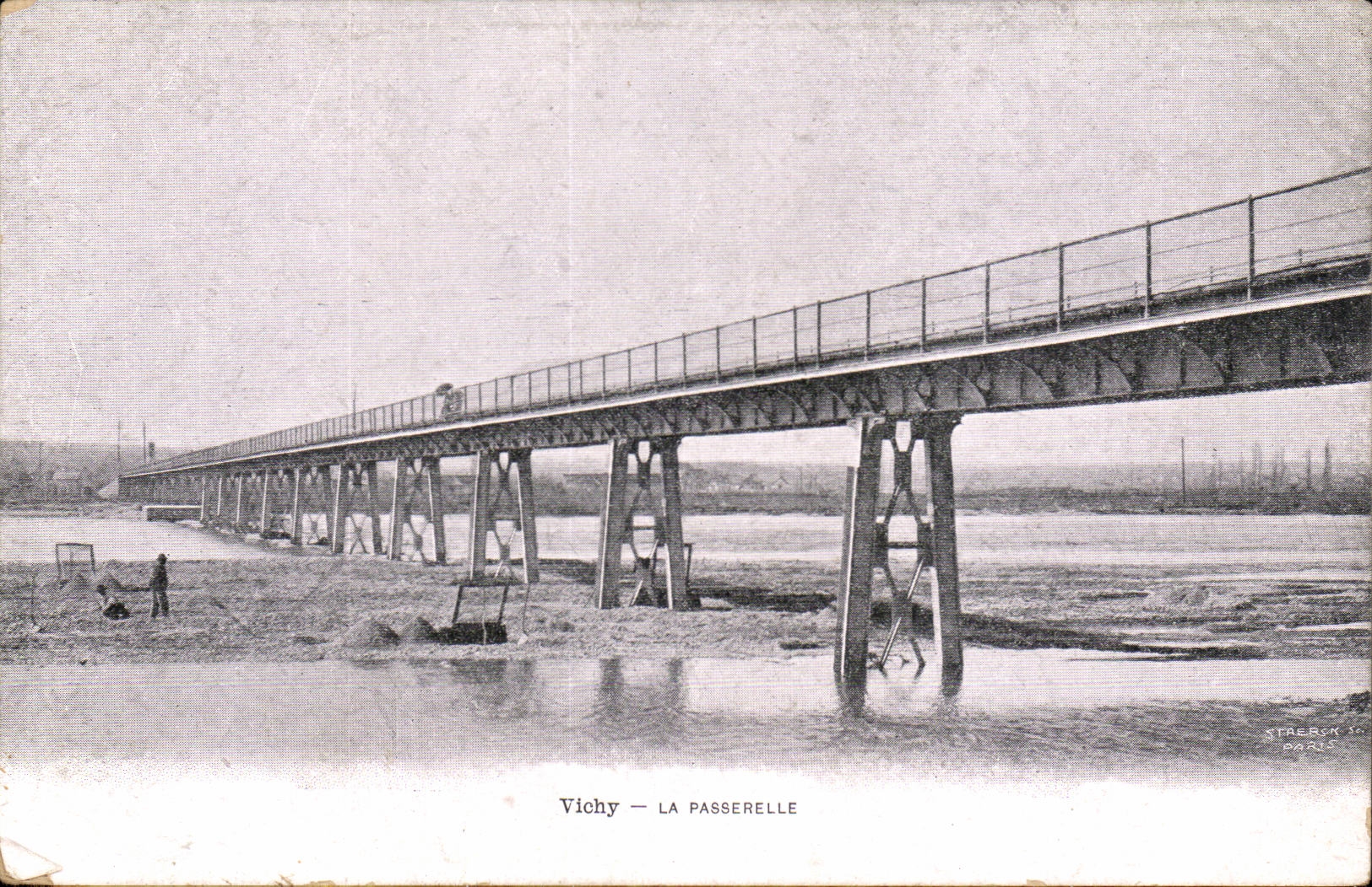 Vichy - La Passerelle - CPA 