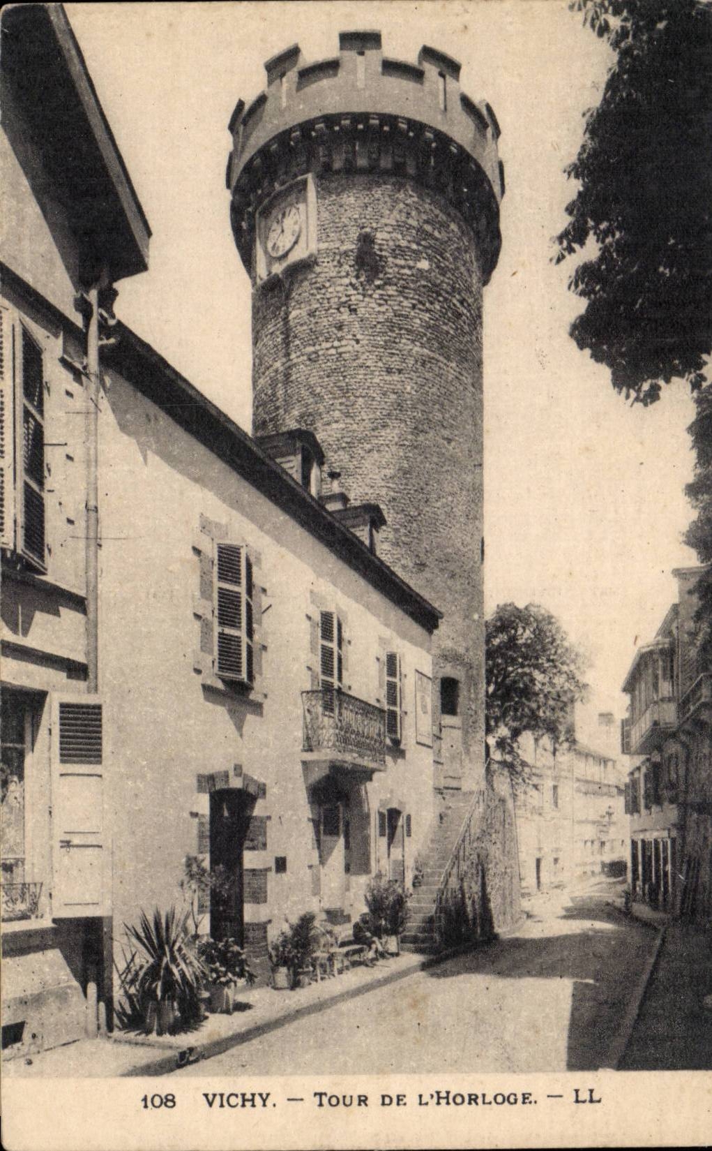 Vichy - Tour de l'Horloge - CPA 