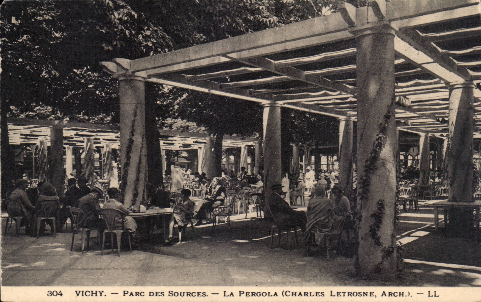 Vichy - Parc des sources - La Pergola - CPA 