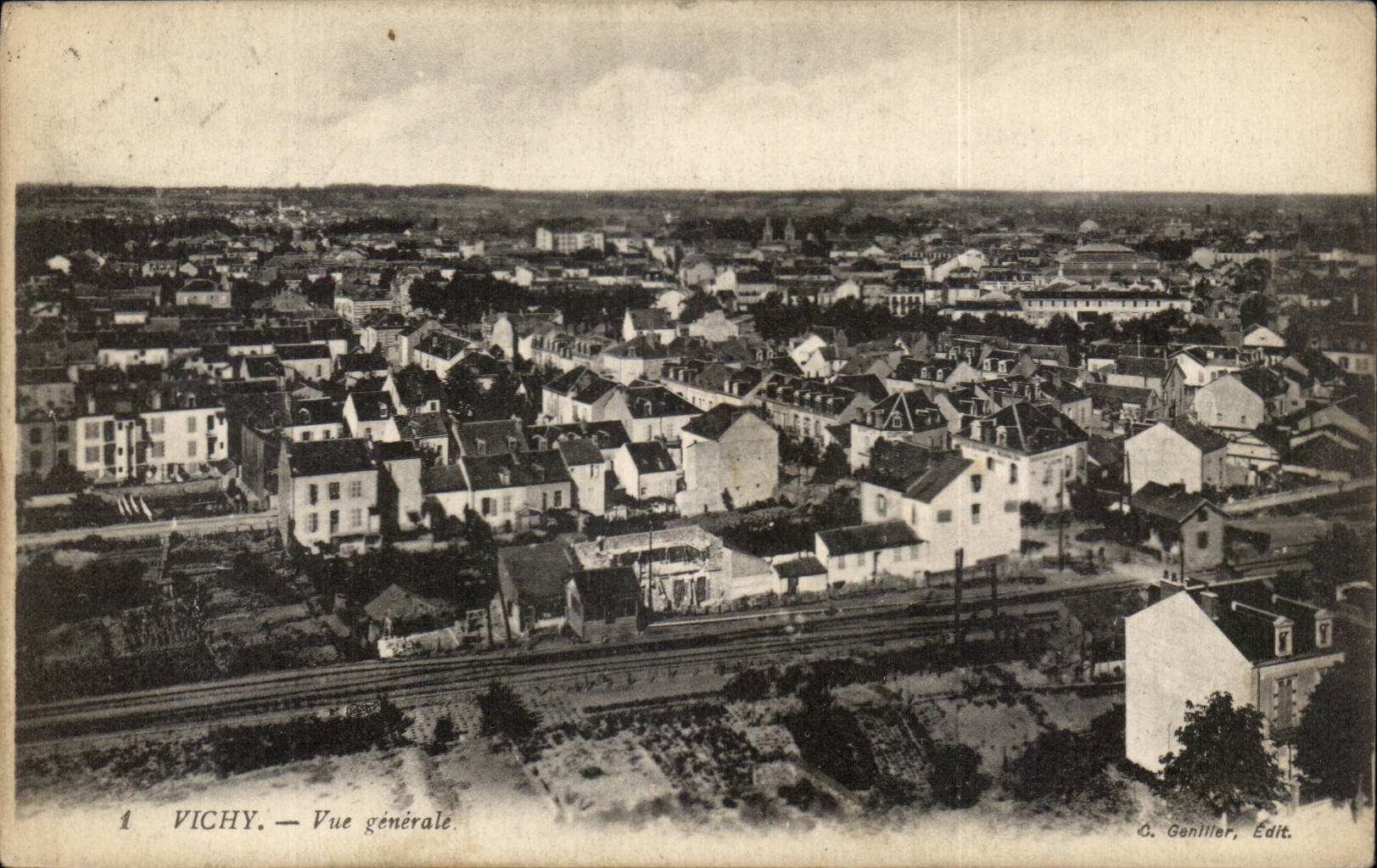 Vichy - Vue Generale - CPA 
