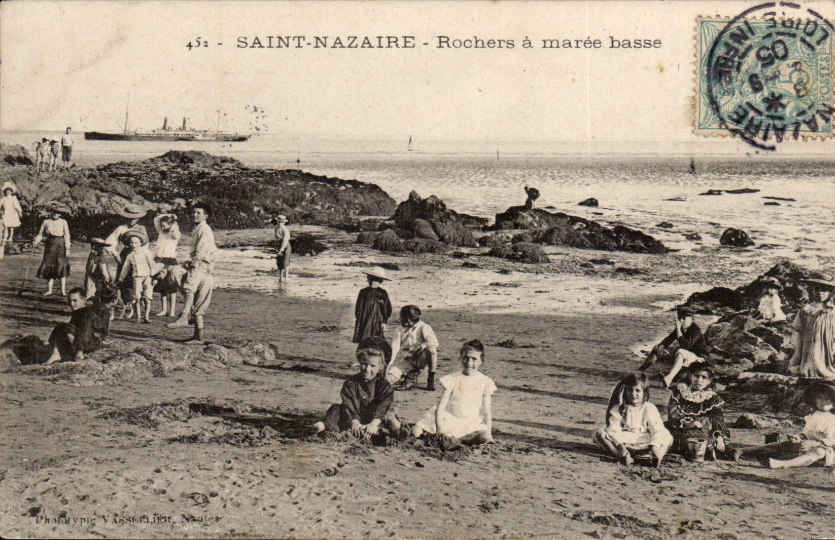 Saint Nazaire - Rocks has Low tide - CPA