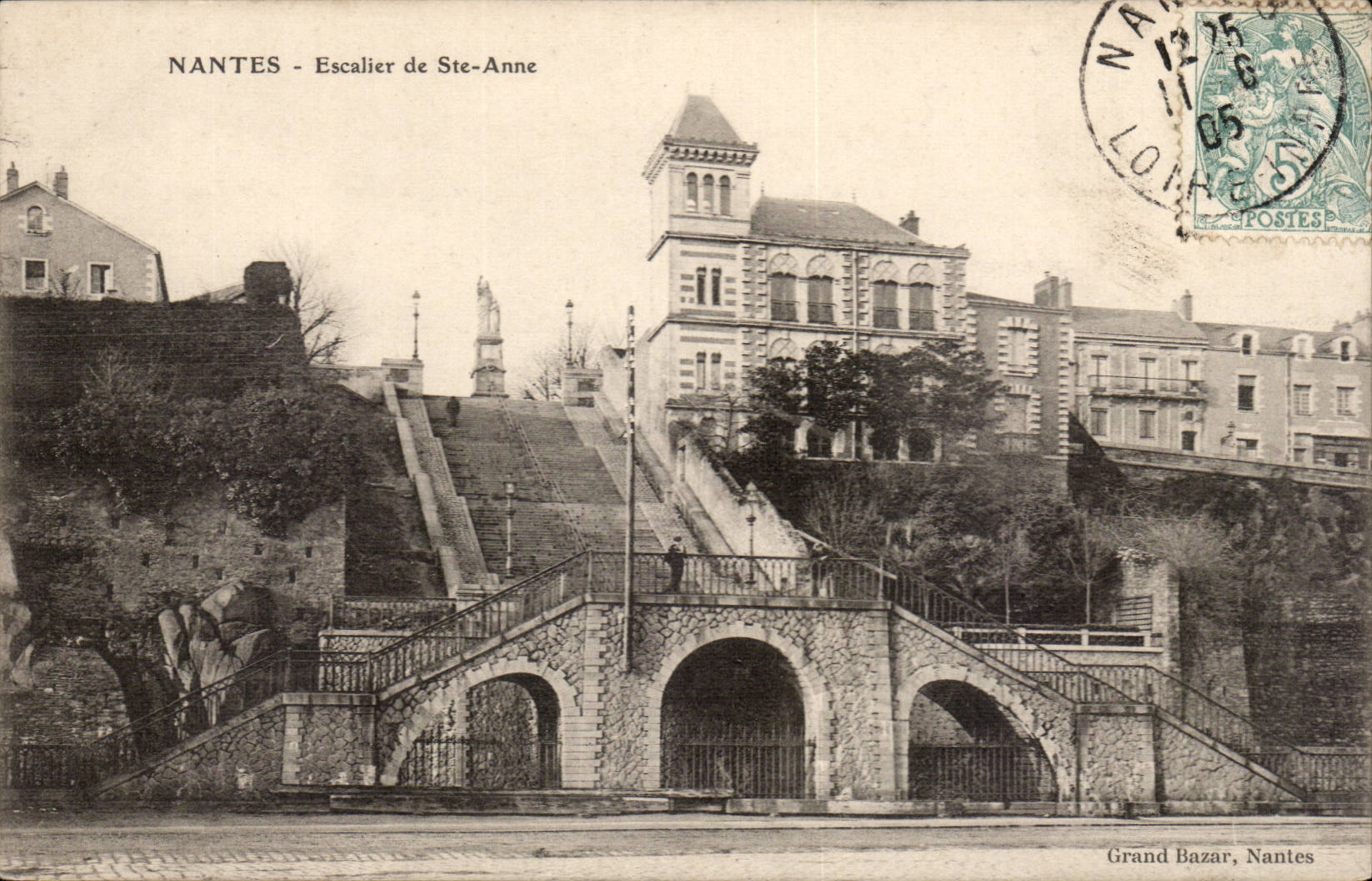 Nantes - Staircase co Anne - CPA