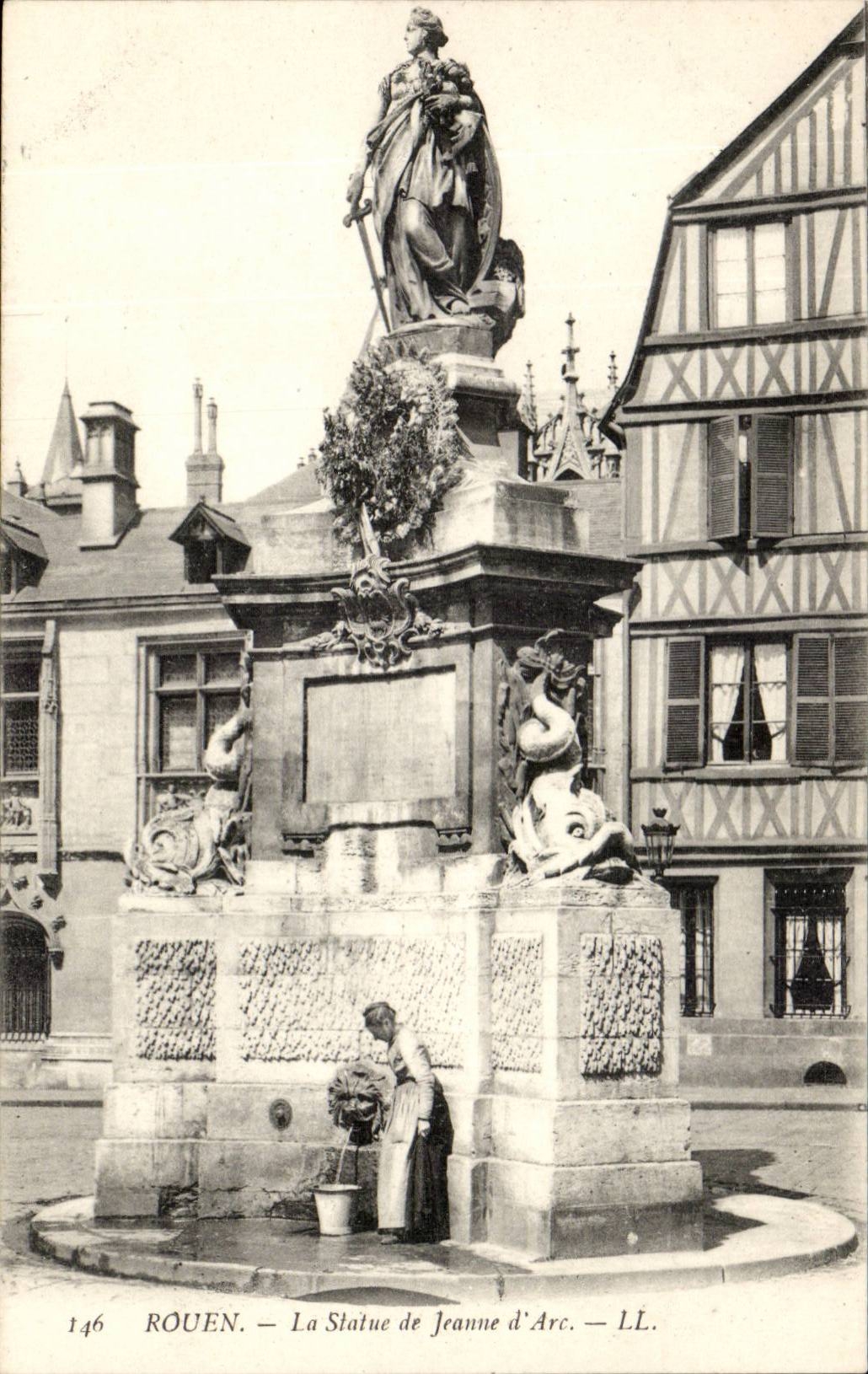 Rouen - Statue of Jeanne d' Arc - CPA