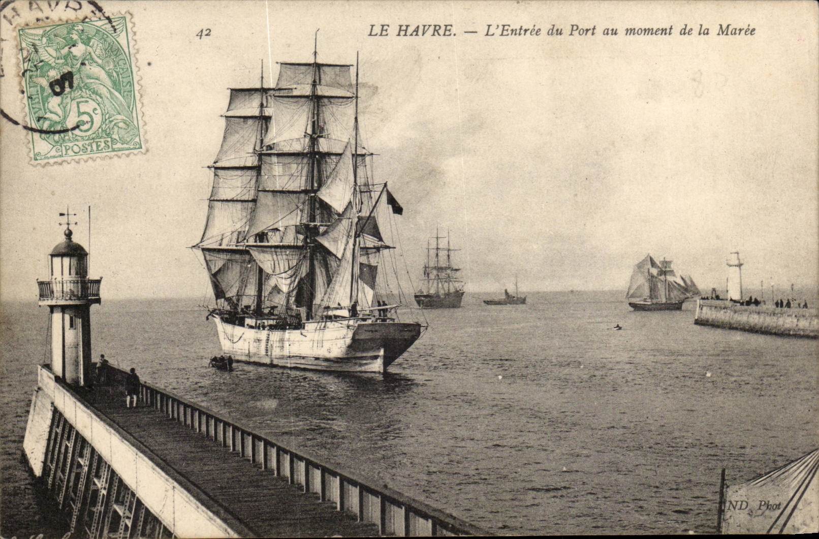 Le Havre - Eingang des Hafens zu der Zeit der Gezeiten - CPA