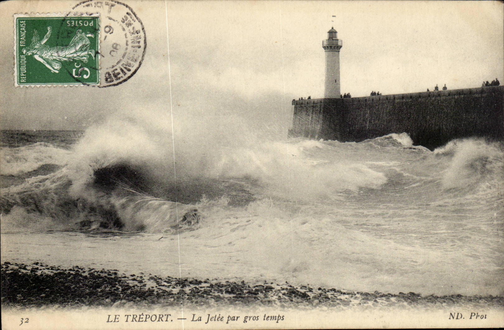 Treport - der Pier durch schweres Wetter - CPA