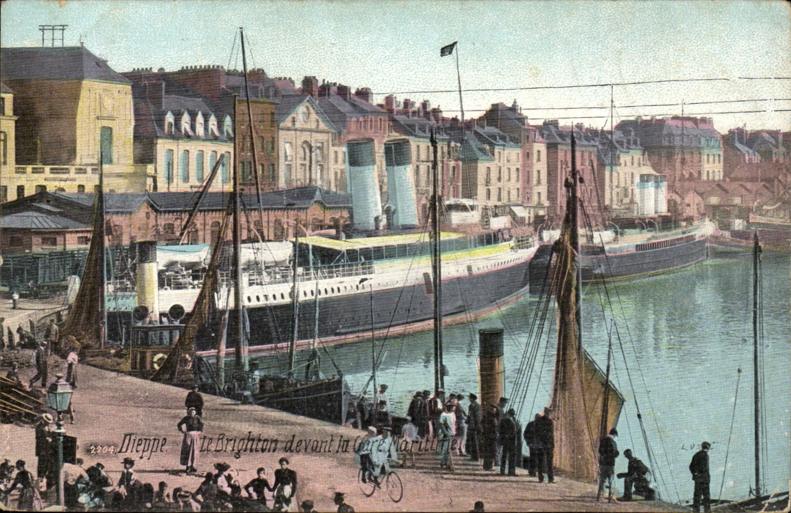 Dieppe CPA Brighton in front of Train station maritime