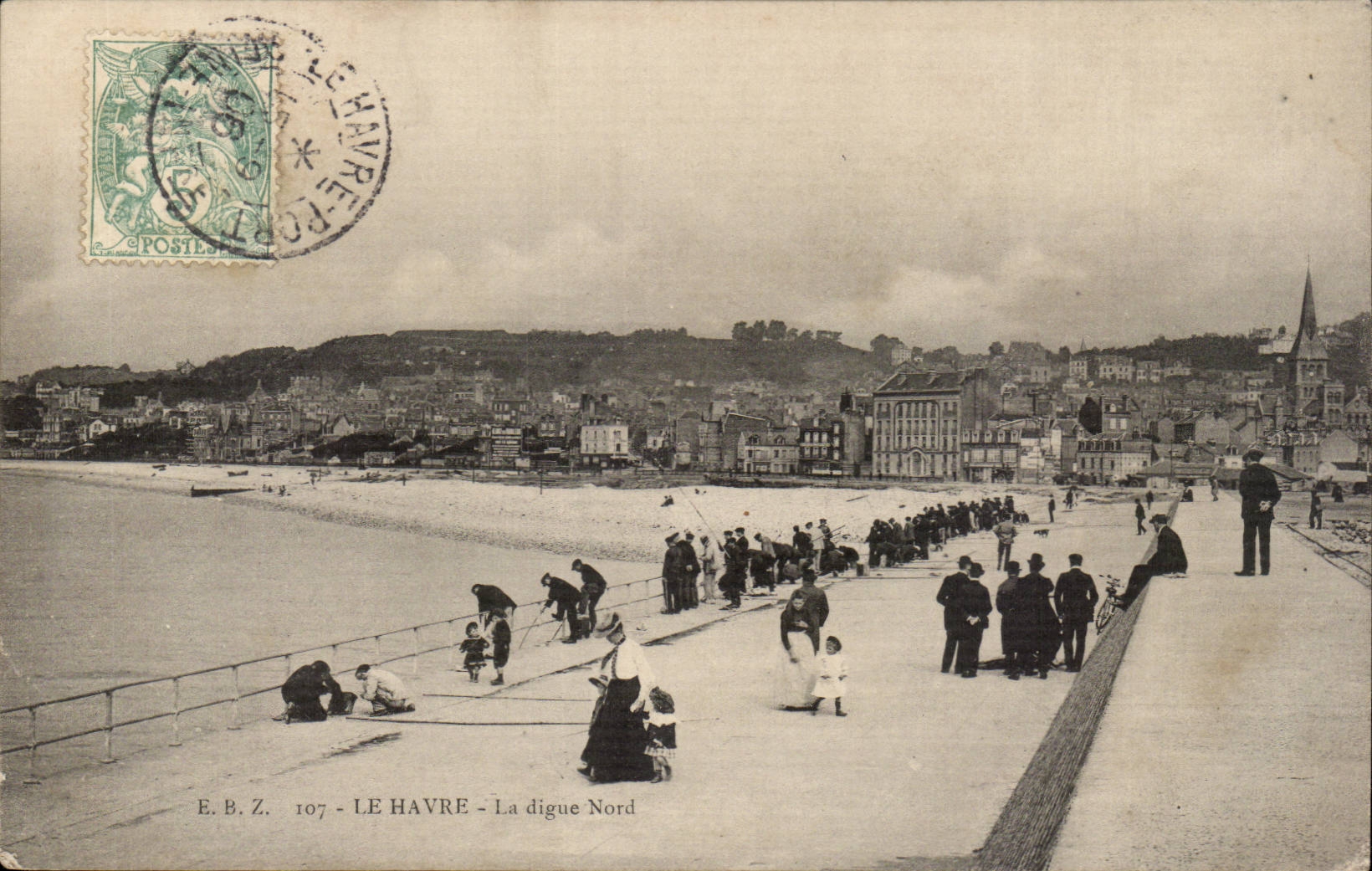 Le Havre CPA the Northern dam