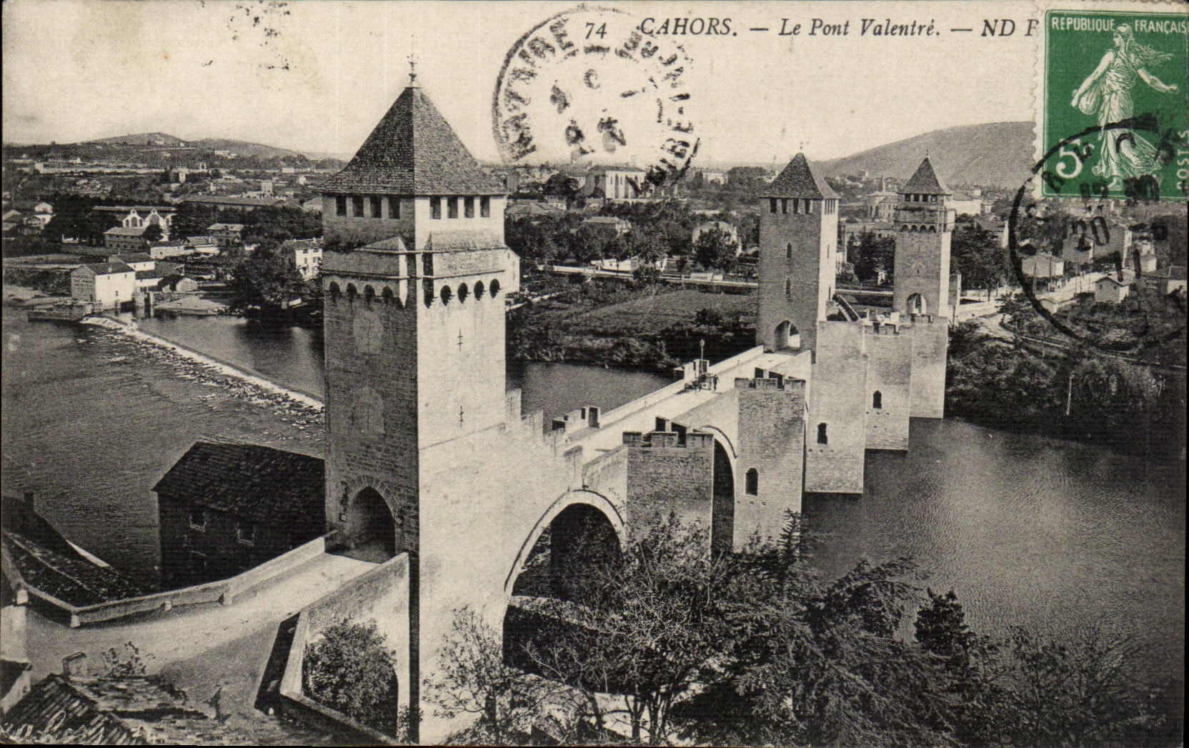 Cahors CPA the Valentre bridge