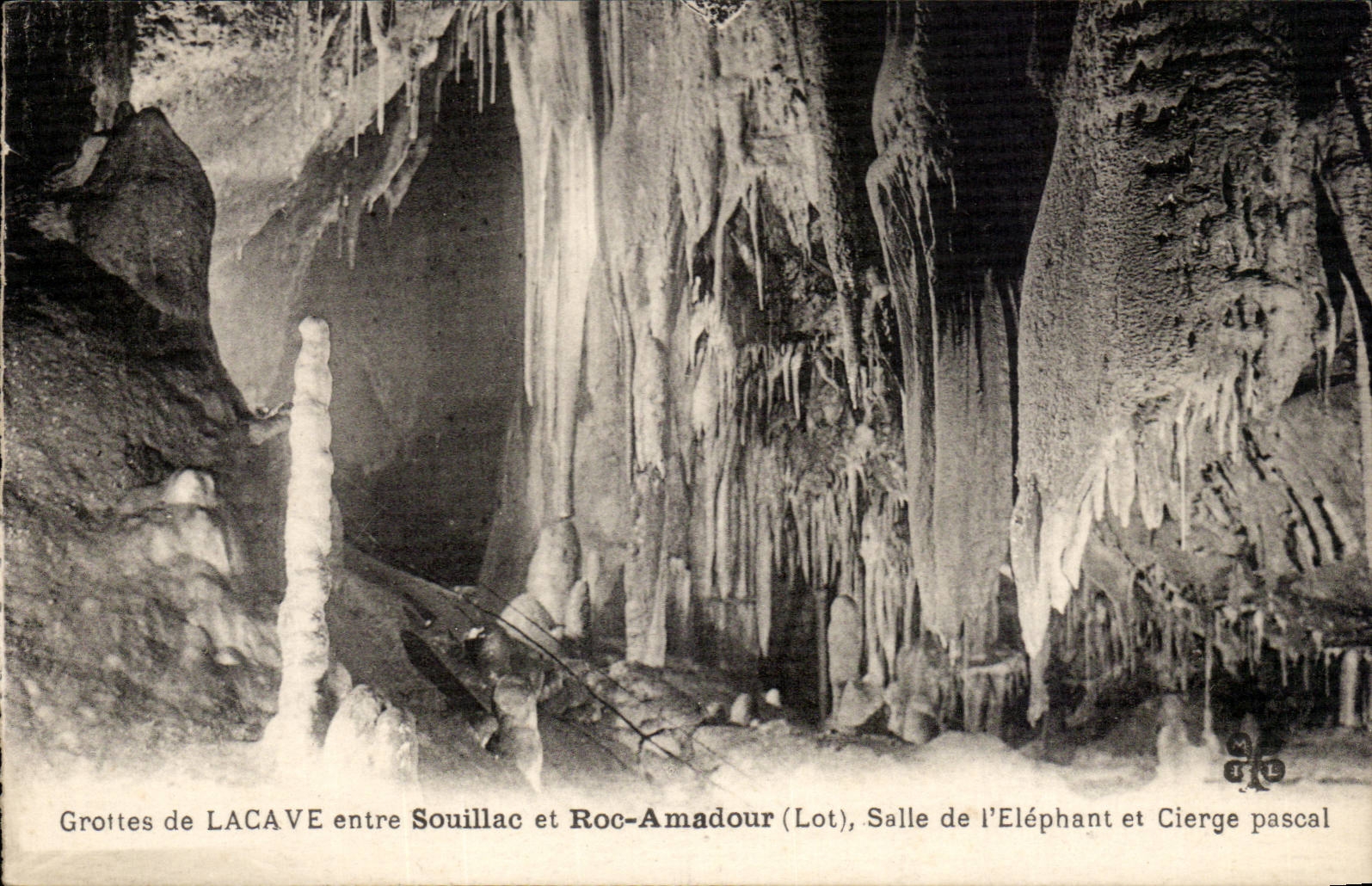 Caves of Lacave CPA Between Souillac and Rocamadour Room of the elephant and Pascal candle