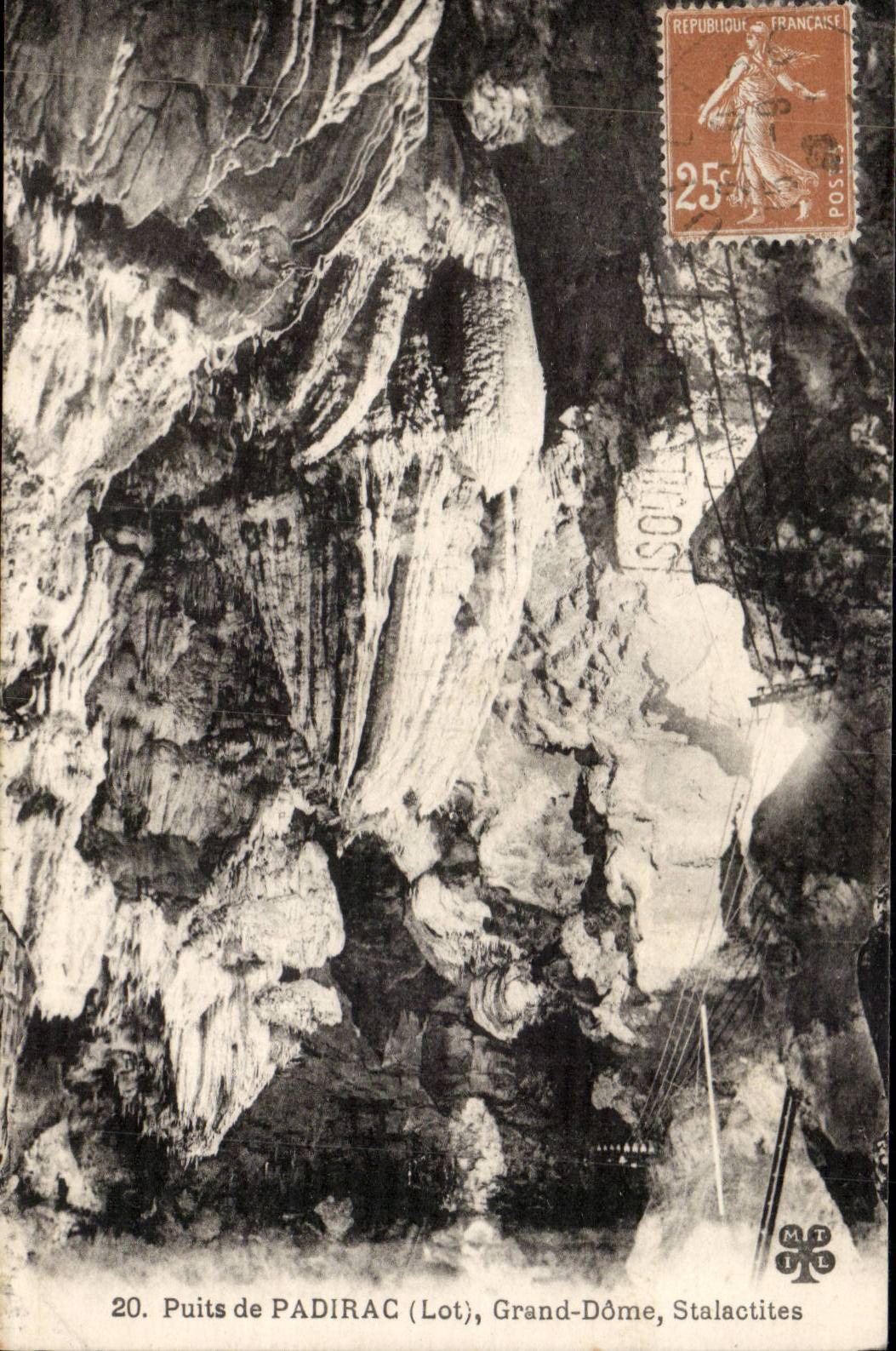 Well of Padirac CPA Large dome Stalactites