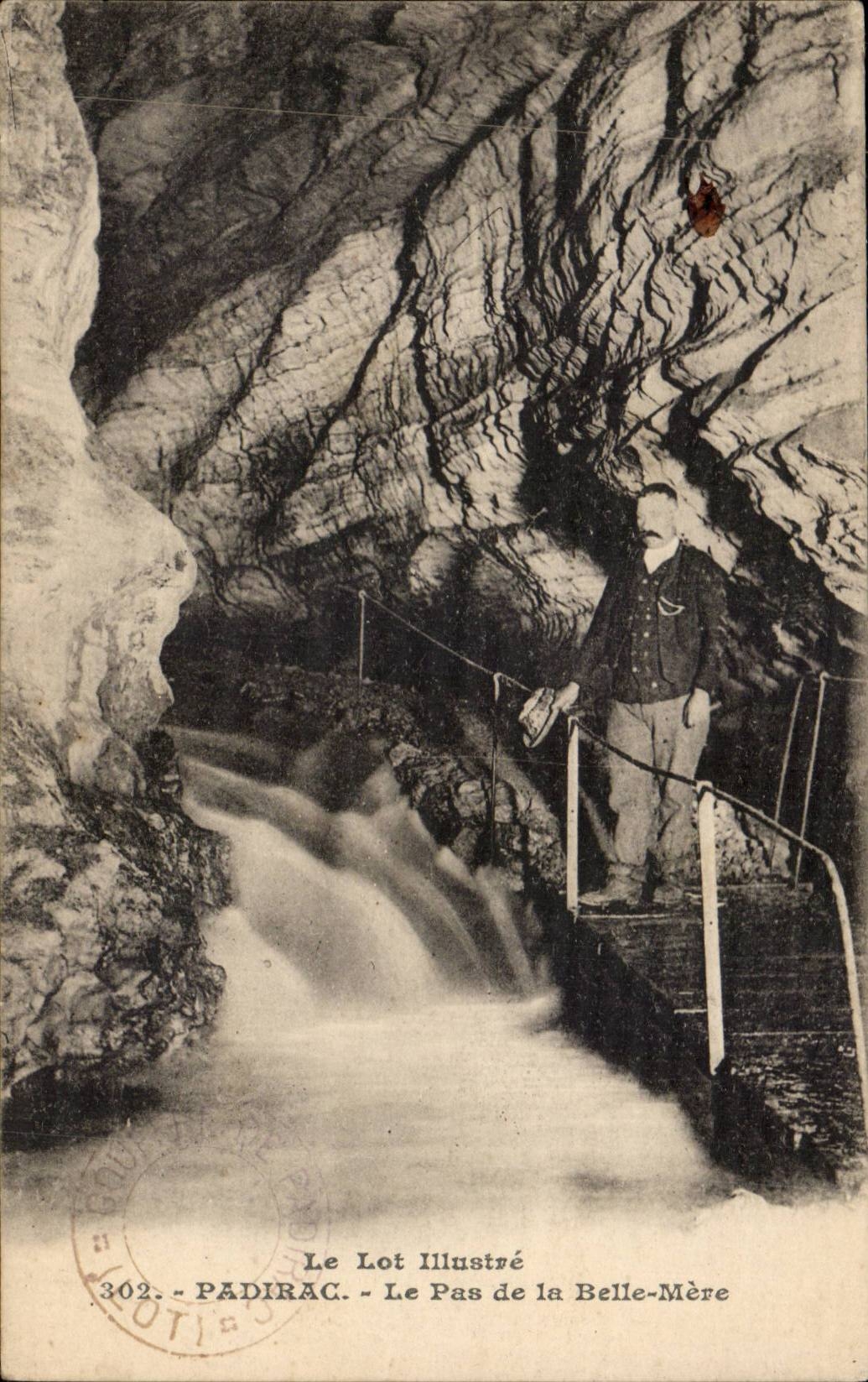 Padirac CPA the step of the beautiful mother