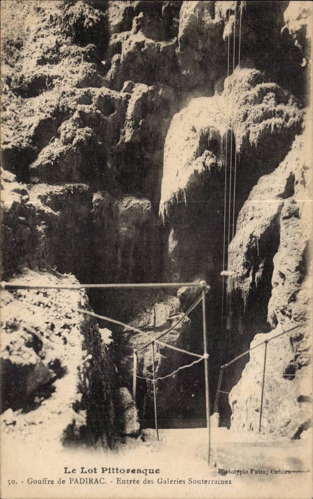 Pit of Padirac CPA Entrance of the underground galleries