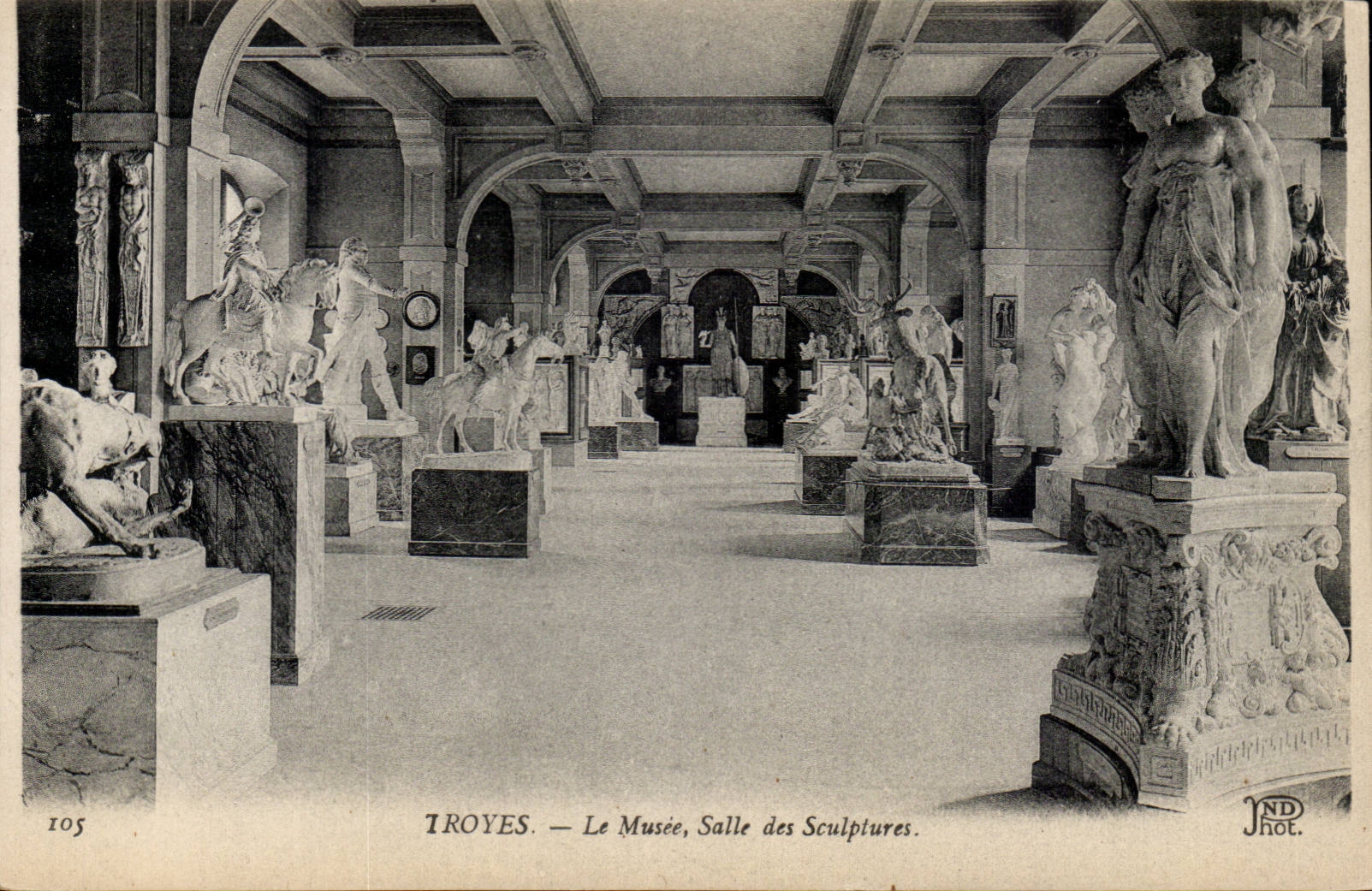 Troyes CPA the museum Room of the sculptures