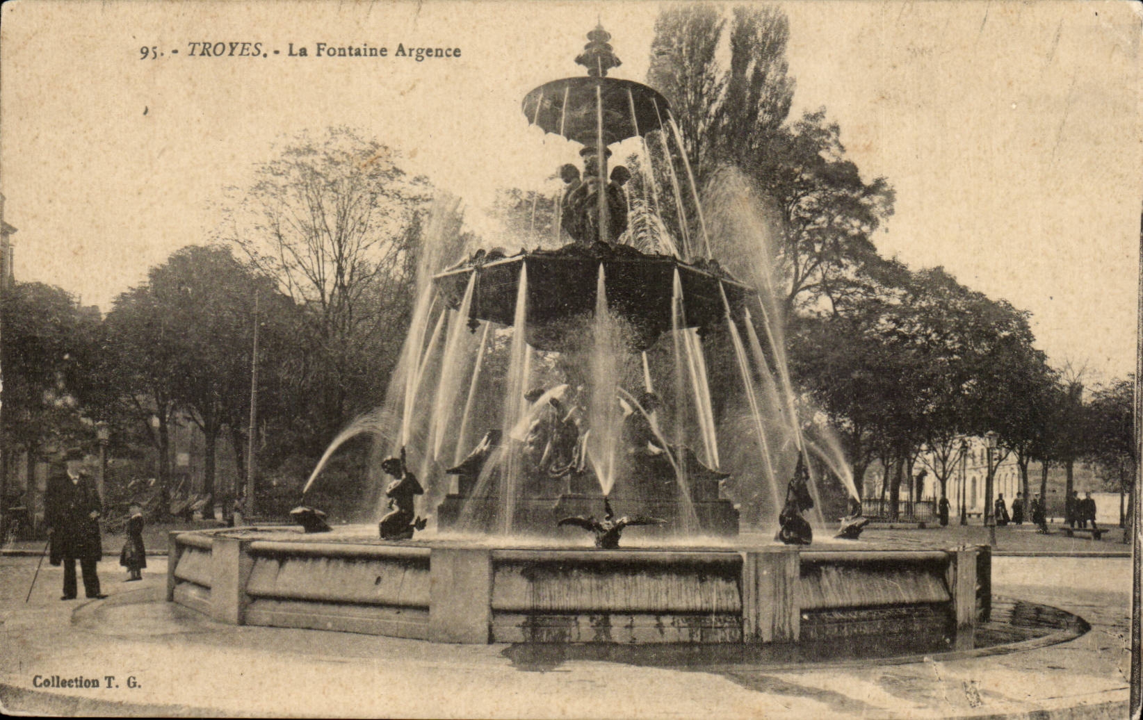 Troyes - the Argence Fountain - CPA