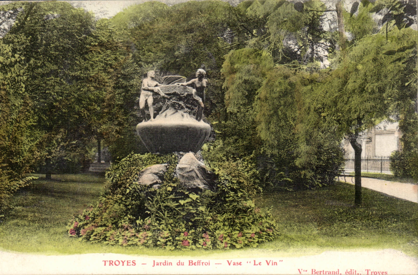 Troyes - Garden of the Belfry - CPA