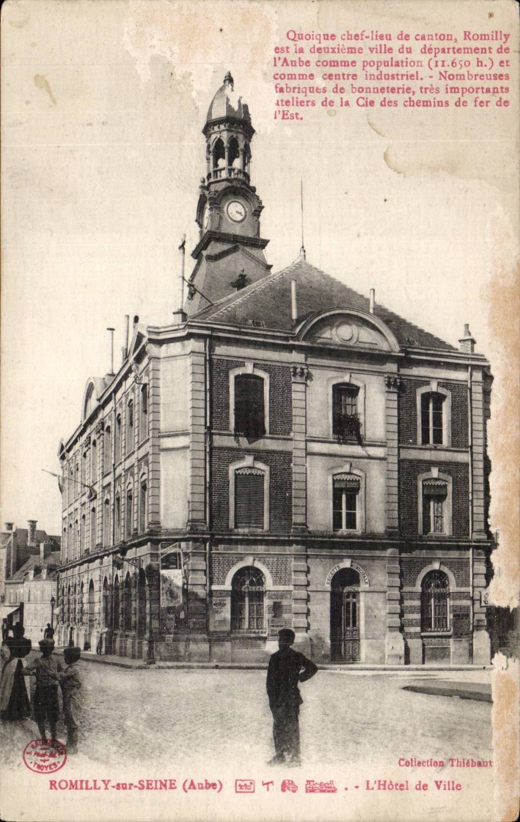 Romilly on the Seine CPA the town hall