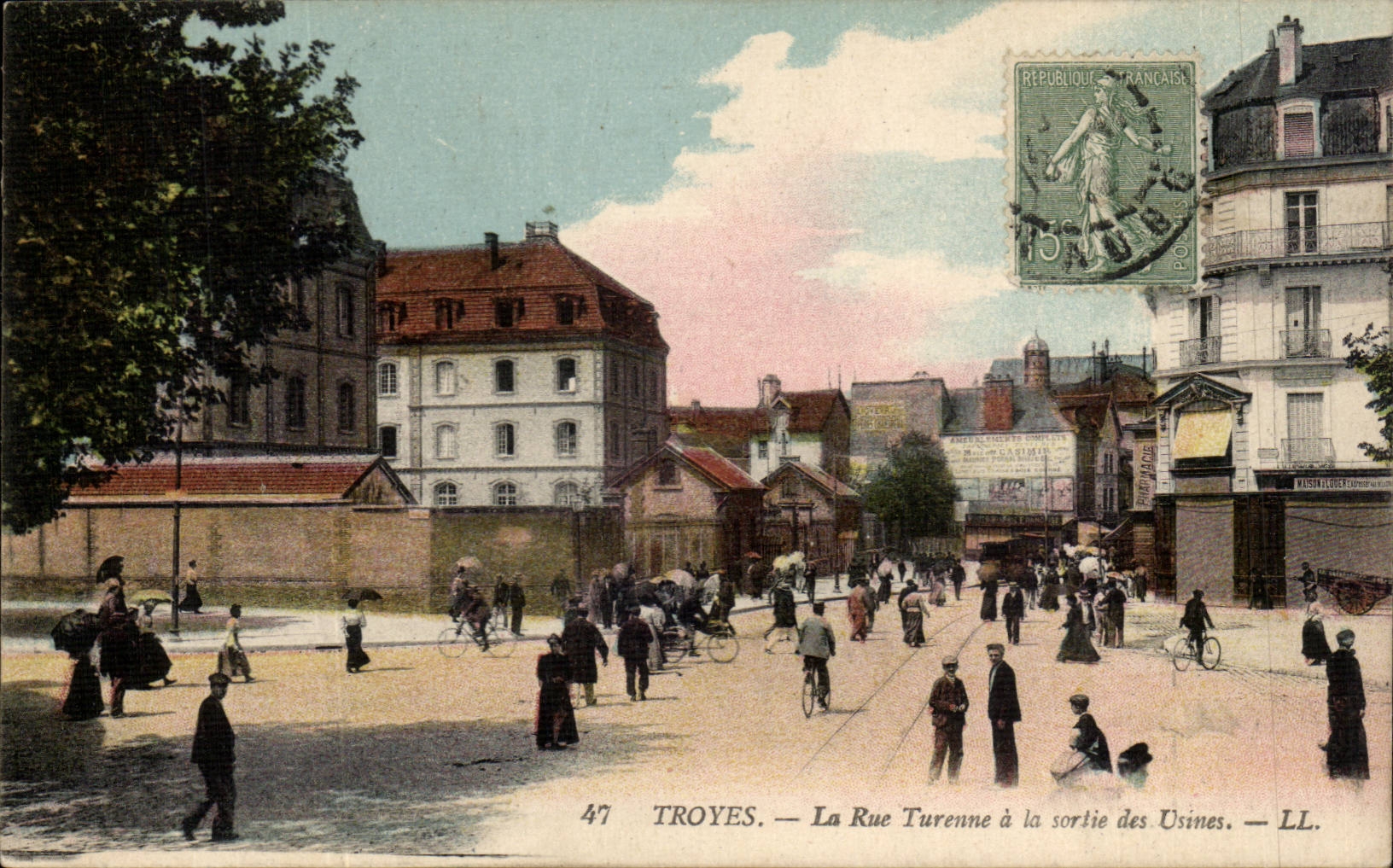 Troyes CPA the street Turenne at the exit of the Factories