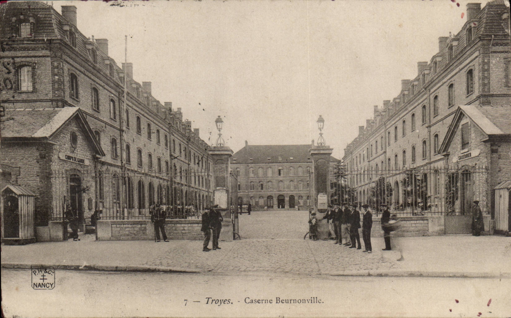 Troyes CPA Beurnonville Barracks