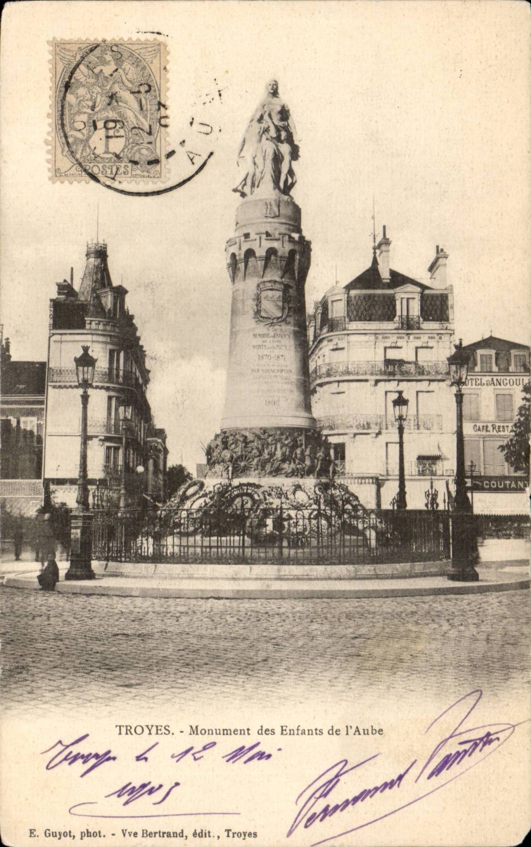 Troyes CPA Monument of the children of the Paddle