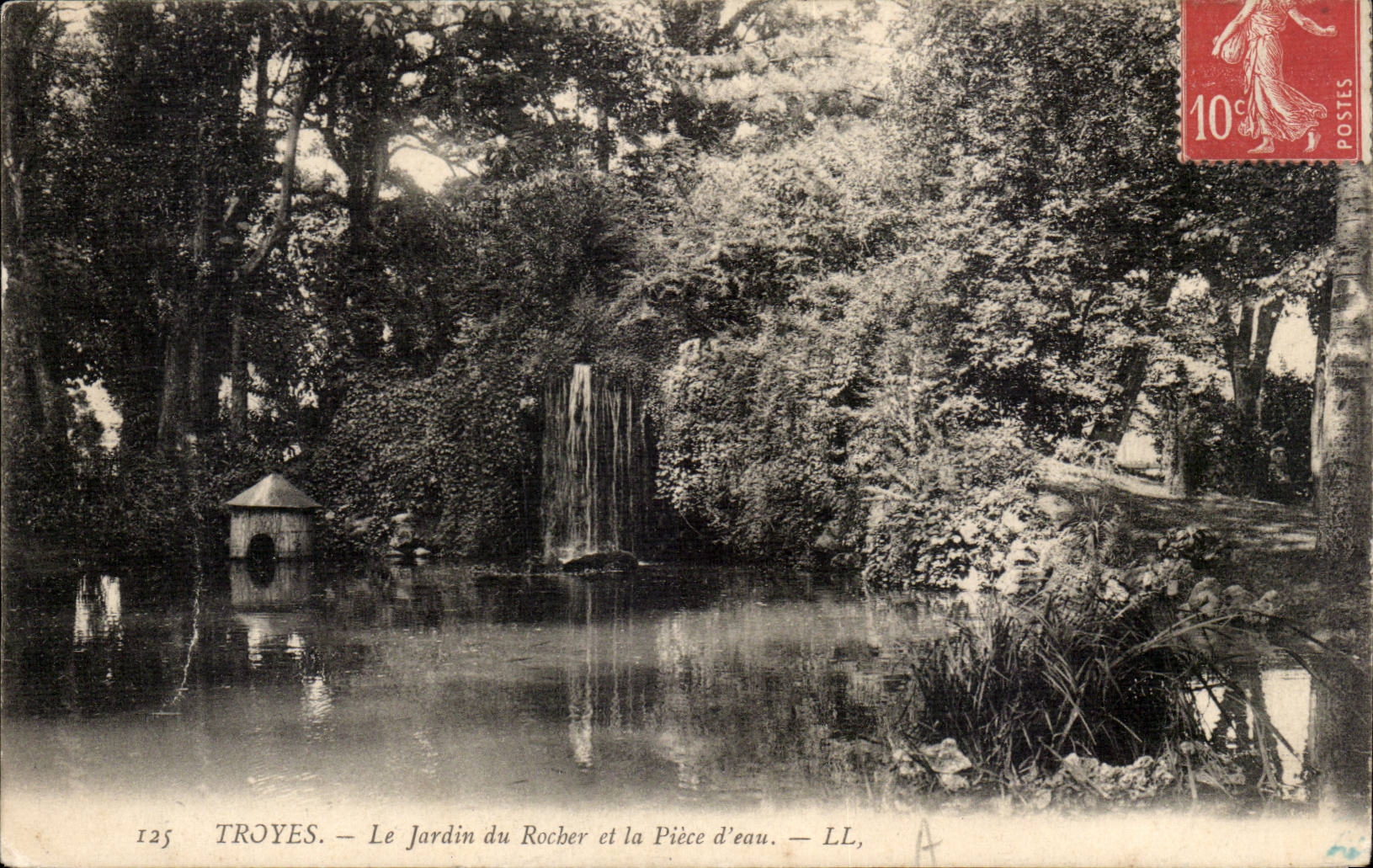 Troyes CPA Garden of the rock the water part