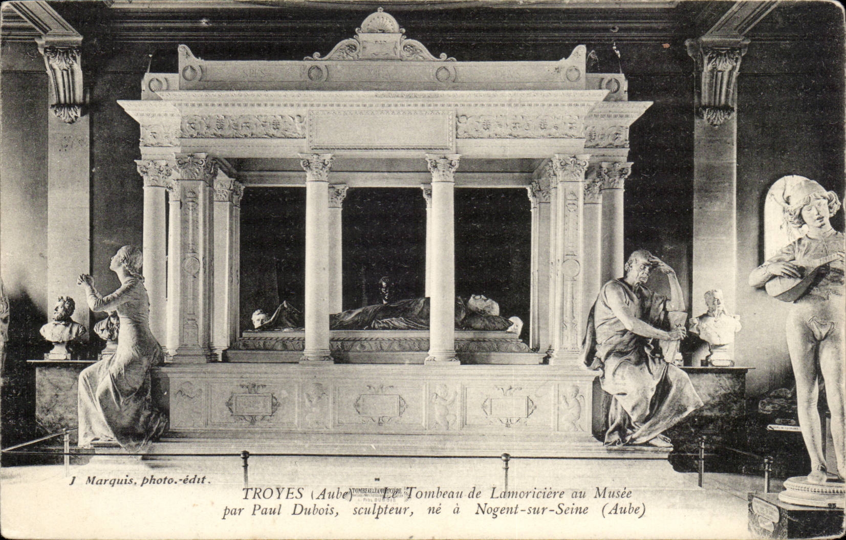 TRoyes CPA the tomb of Lamoriciere to the museum by Paul Dubois sculptor does not have Nogent on the Seine