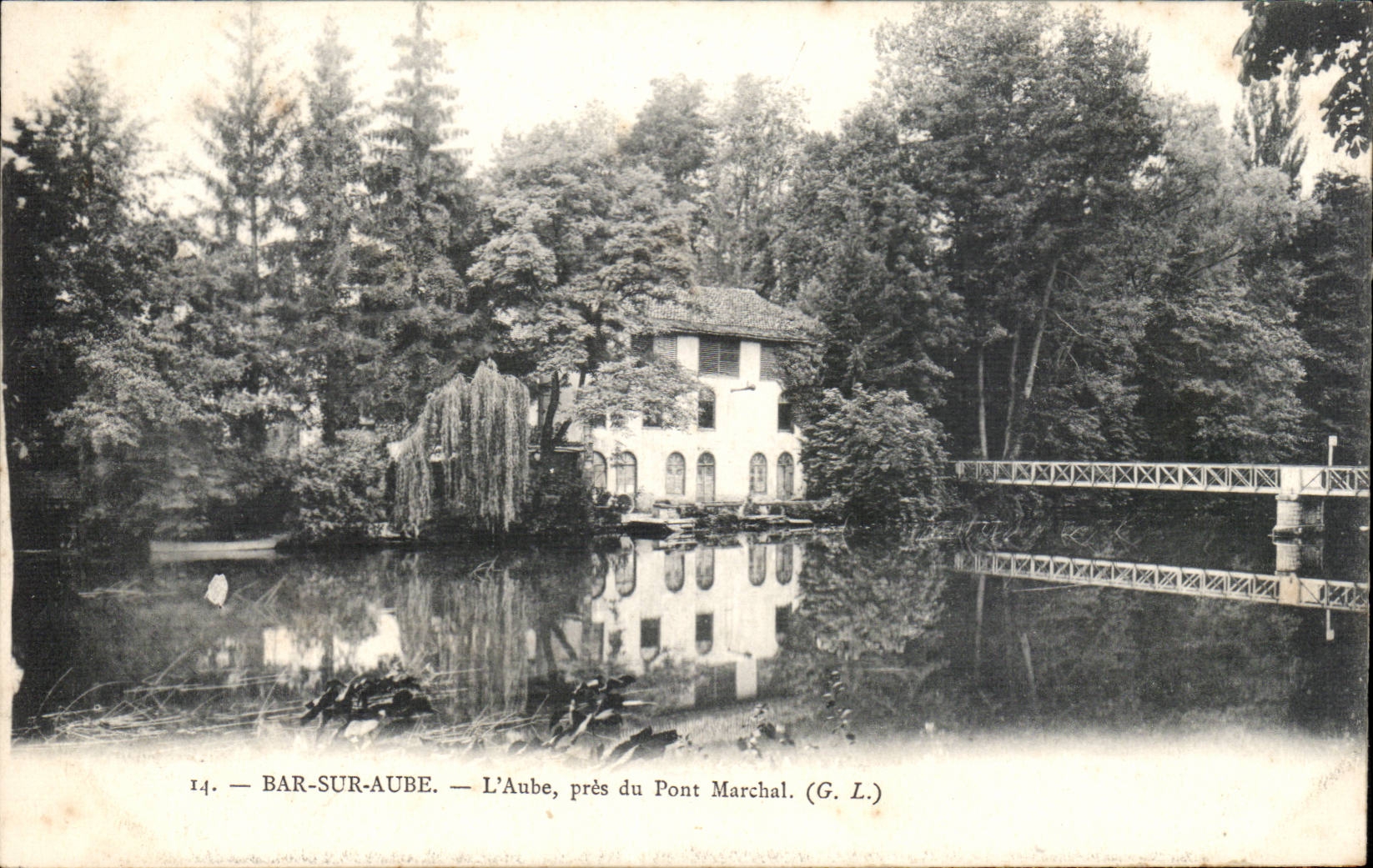 Bar on Paddle - the Paddle close to Bridge Marshal - CPA