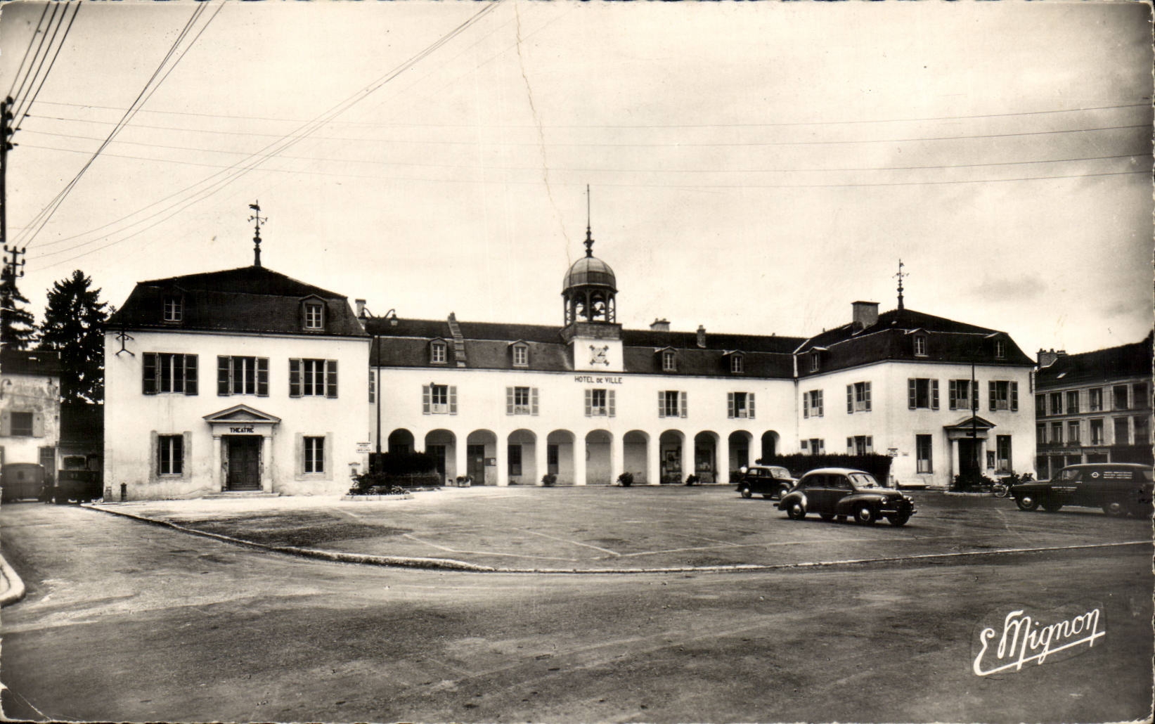 Stab auf Paddel - das Rathaus - CPA