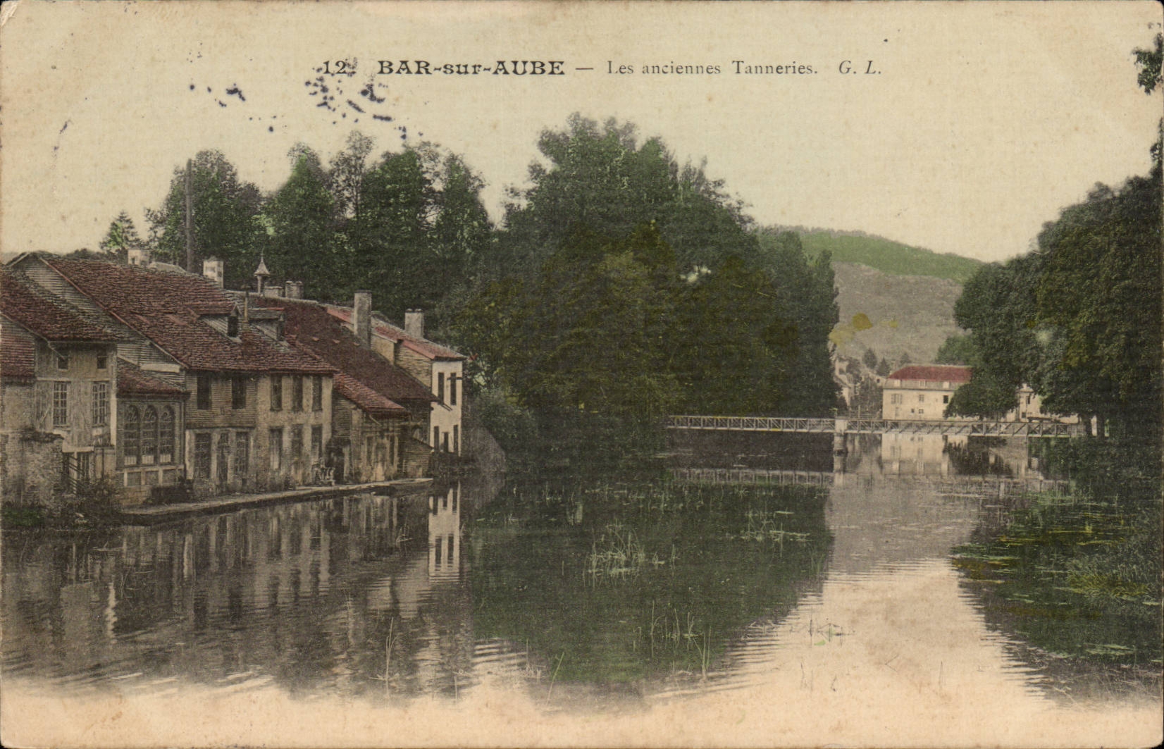 Bar on Paddle - old tanneries - CPA