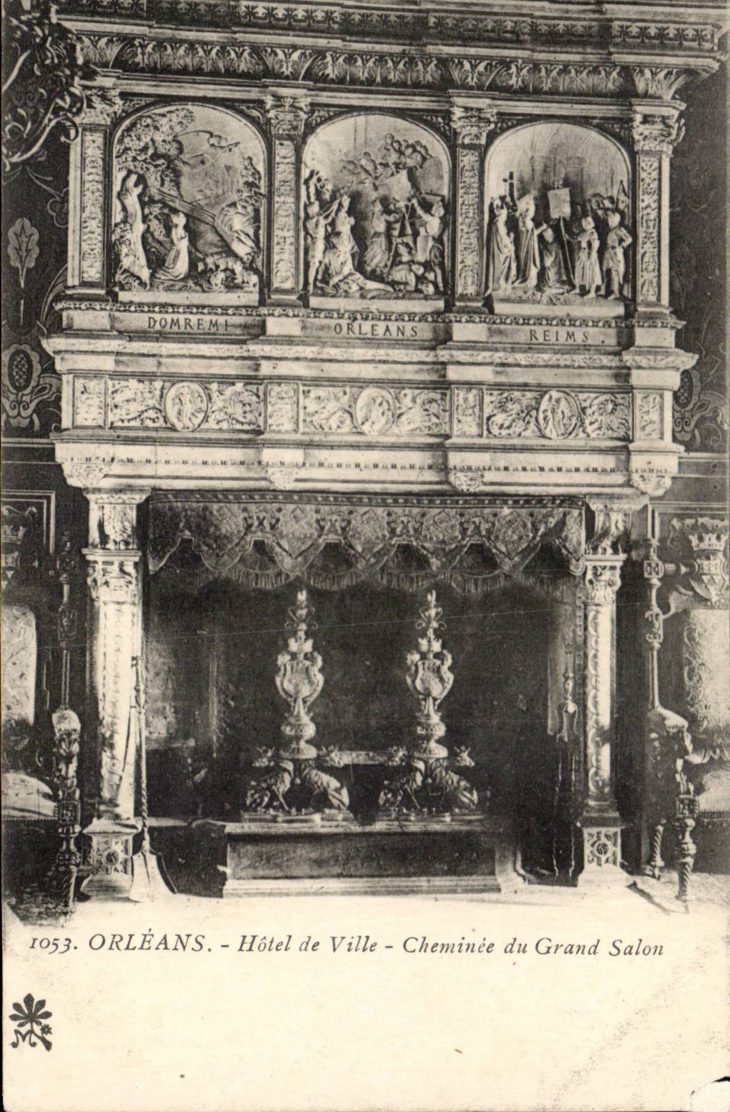 Orleans - Town hall - Chimney of Large living room - CPA