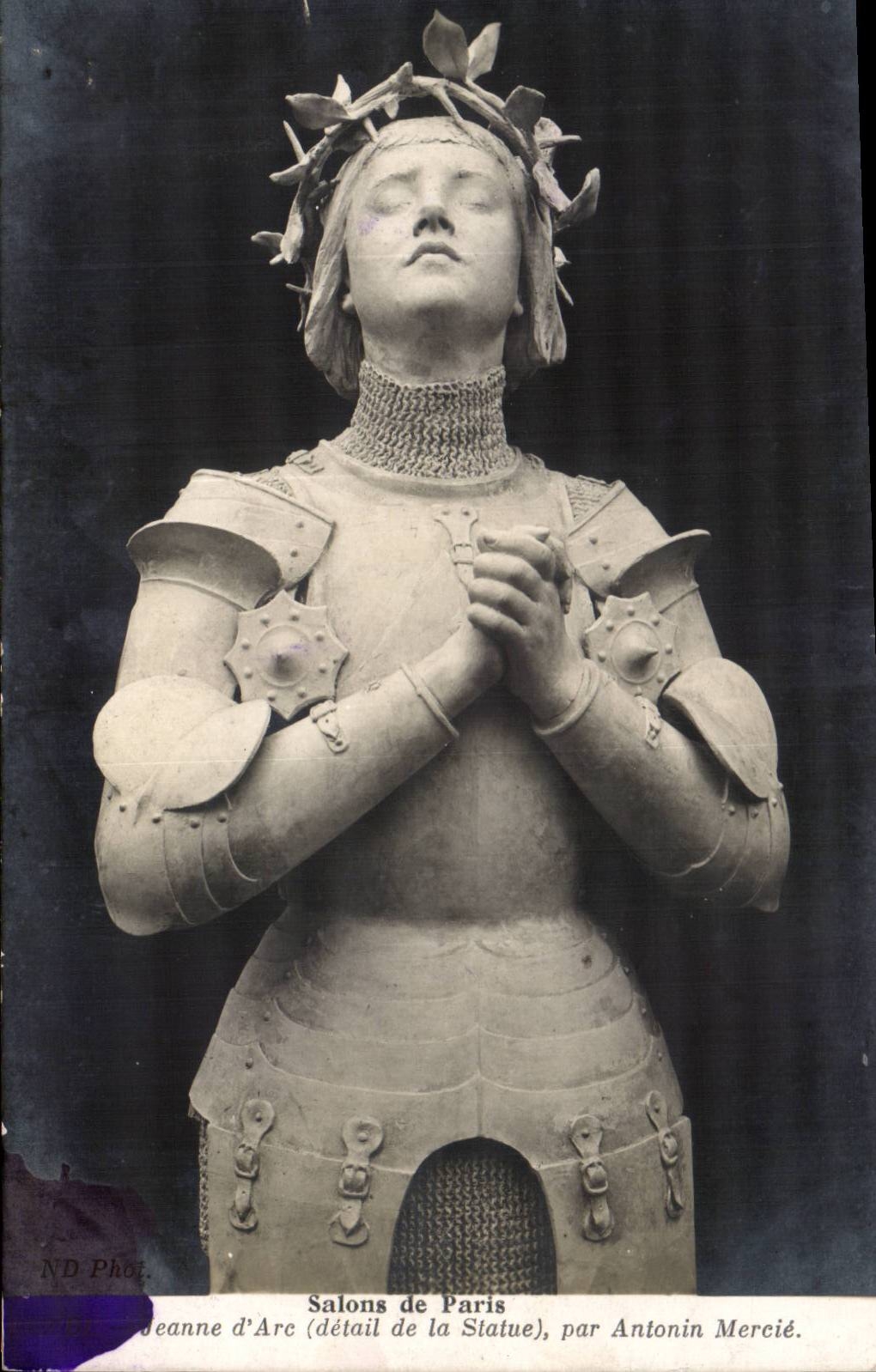 CPA Living rooms of Paris Jeanne of arc by Antonin mercie