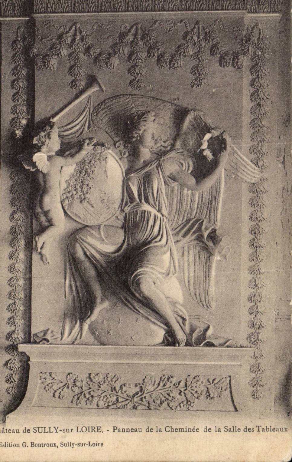 CPA Castle of Sully on the Loire Panel of the chimney of the room of tables (angel angel)