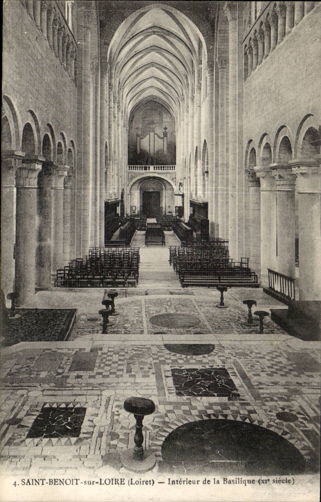 Saint Benoit on the Interior Loire CPA of the basilica