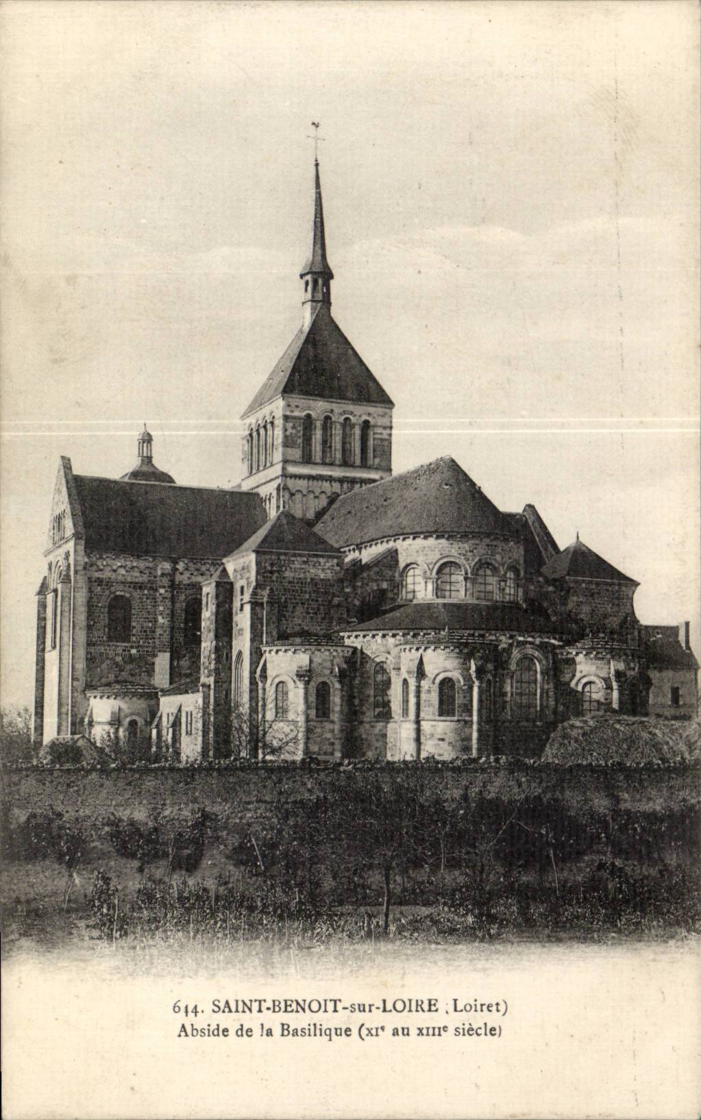 Saint Benoit on the Loire CPA Abside of has basilica