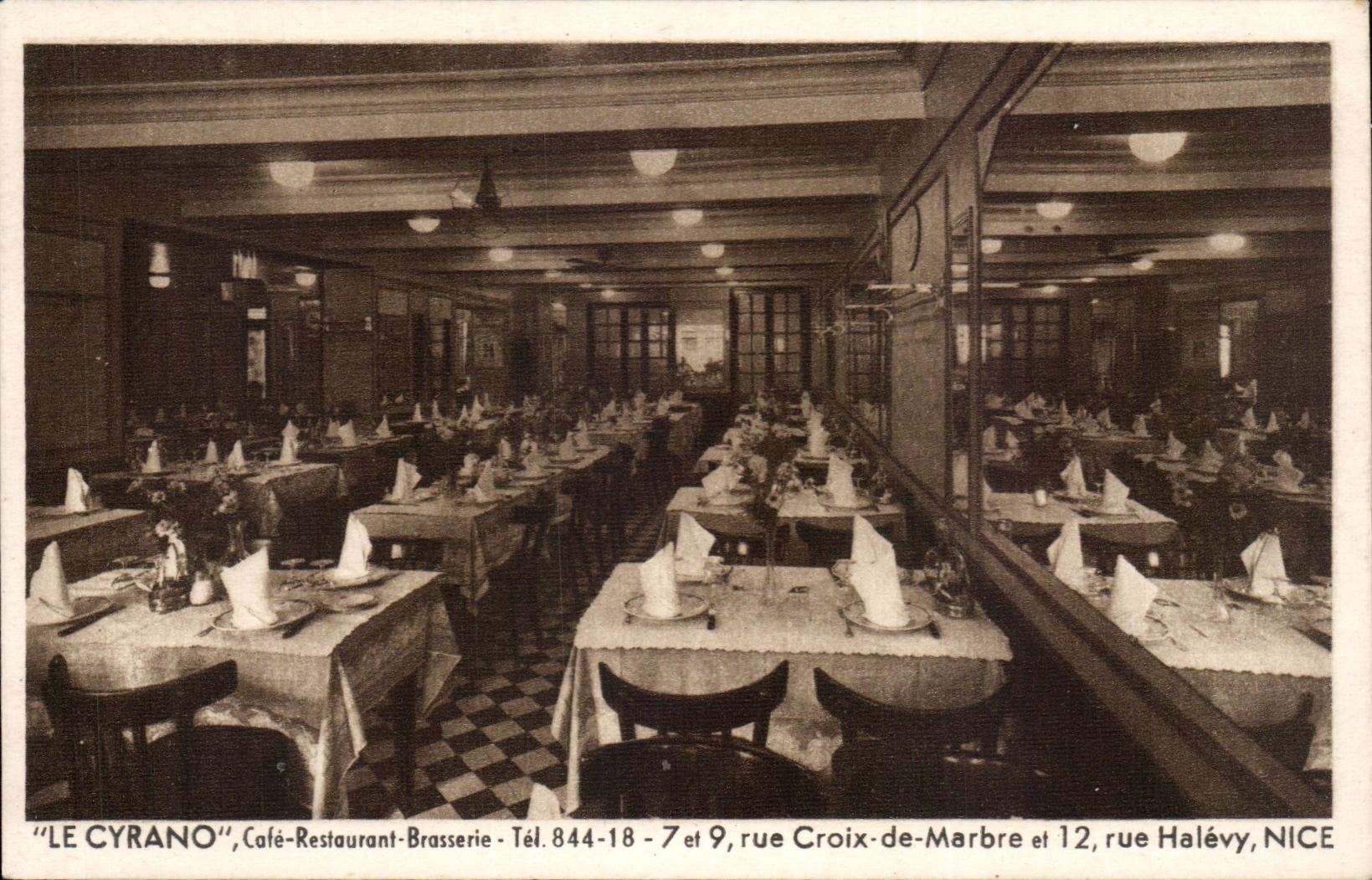 Nettes CPA Cyrano das Strassenkreuz des Marmors wieder herstellt