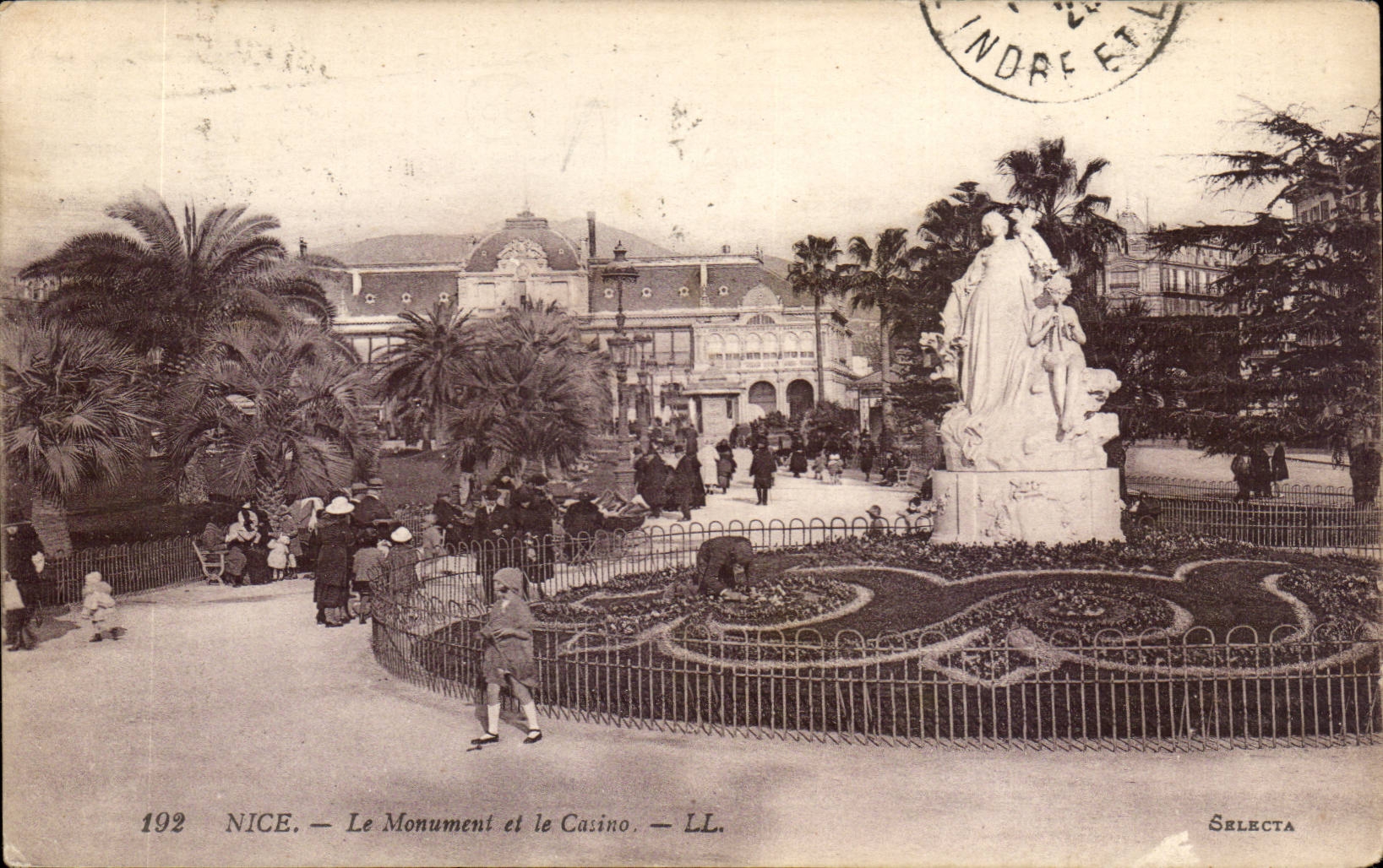 Nettes CPA das Denkmal und das Kasino