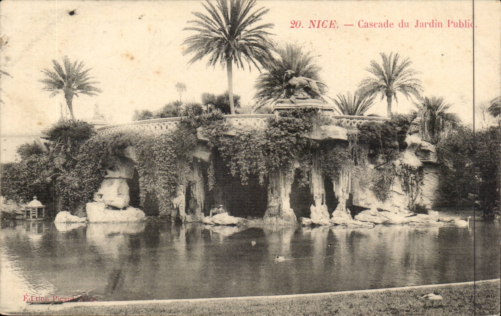 Nette CPA Kaskaden des allgemeinen Gartens