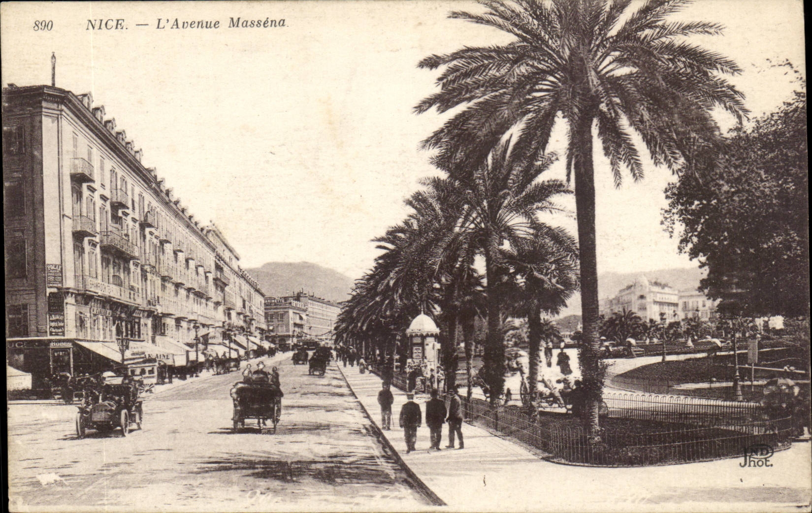 Nettes CPA das Allee massena