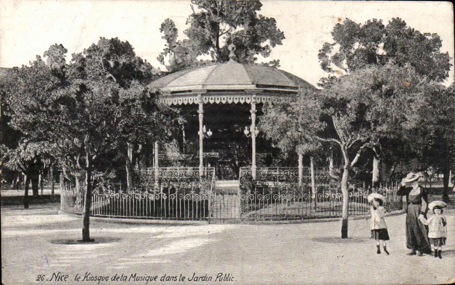 Nettes CPA der Kiosk der Musik im allgemeinen Garten