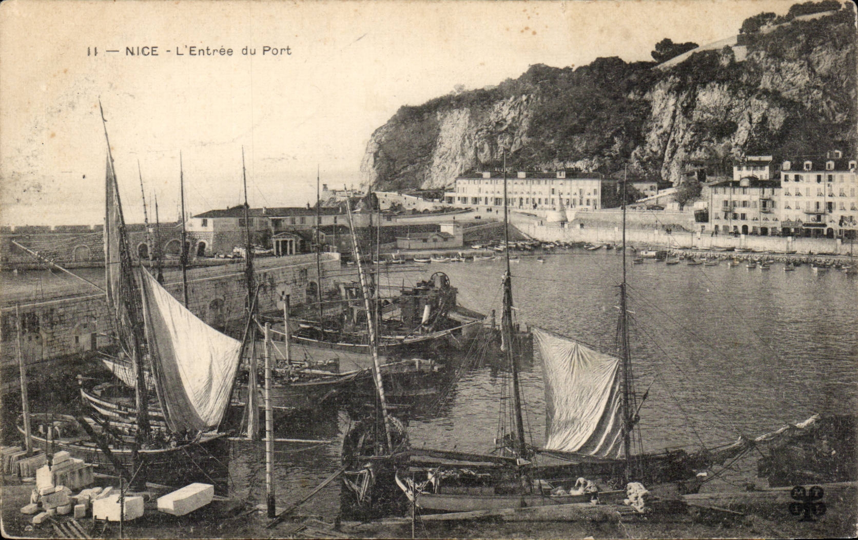 Nettes CPA Hereinkommen des Hafens