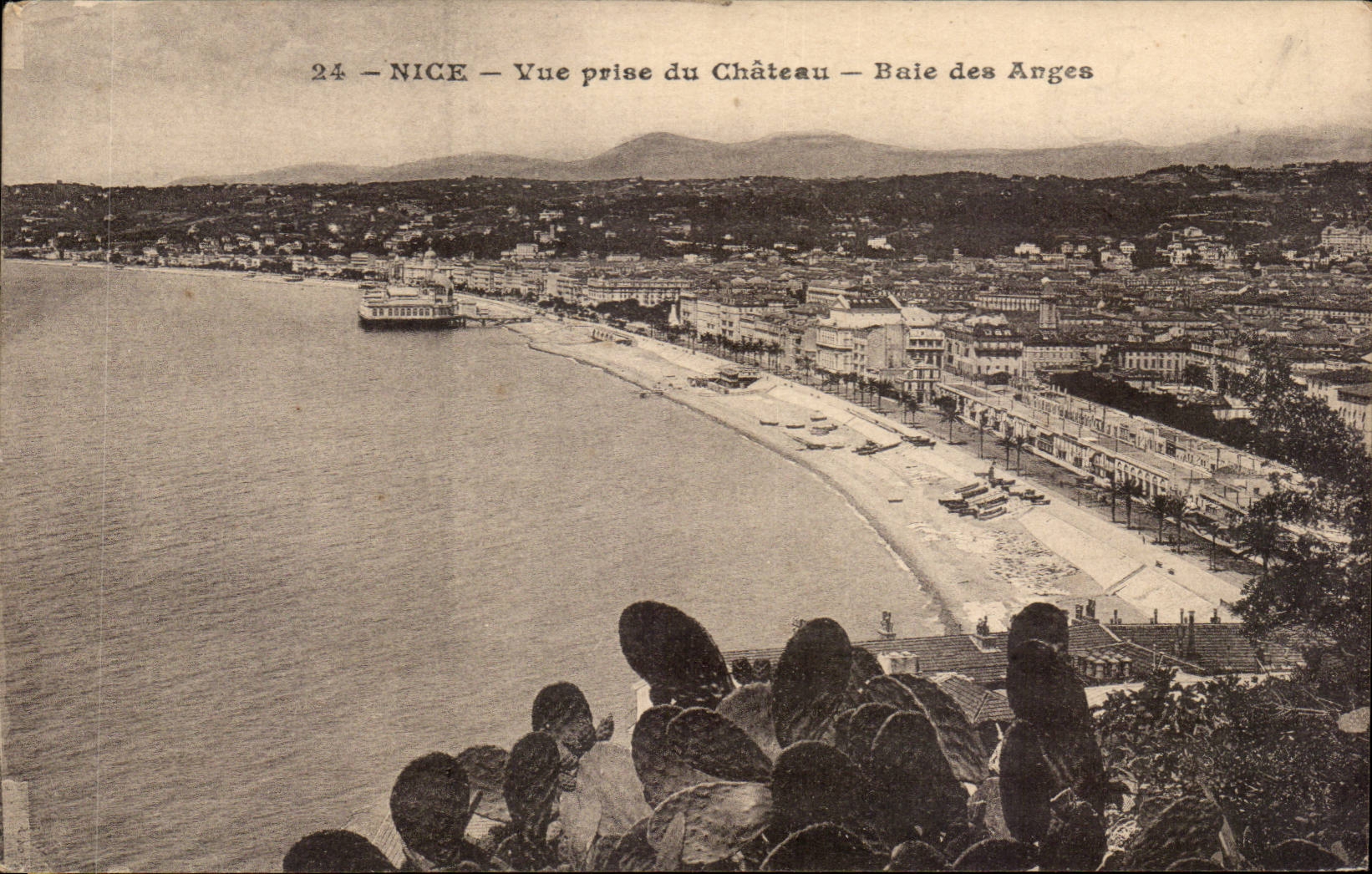 Nettes CPA gesehen von der Schloss Bucht der Engel