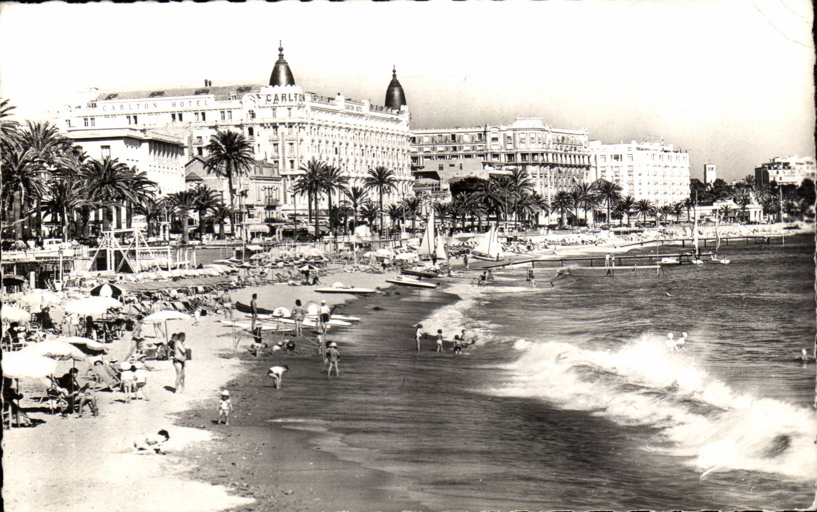 Cannes CPA the beach of the small cross and hotels