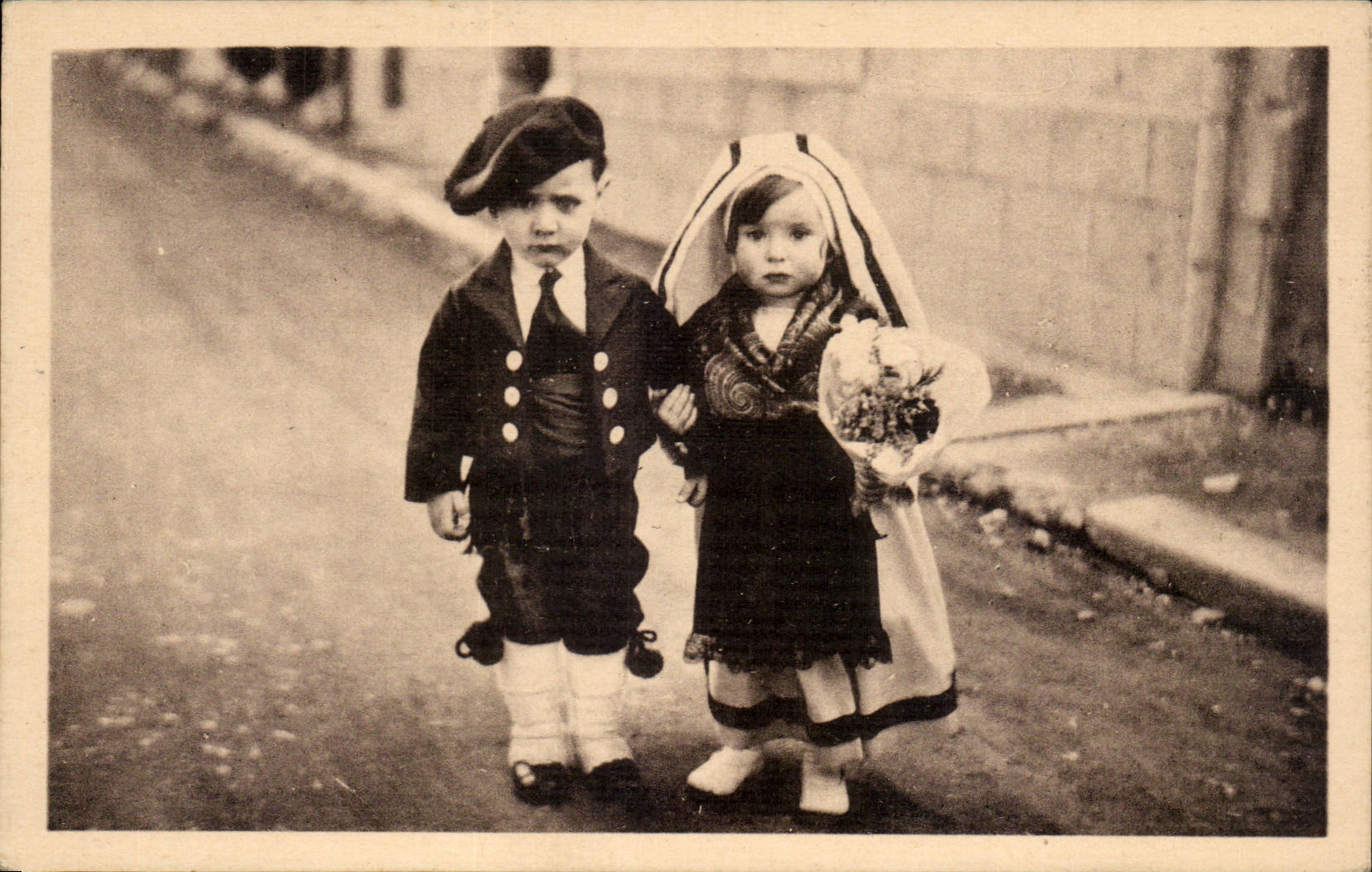 CPA Enfants feiert vom 11 Marz 1934 organisee durch das Nizza Haus pyreneene E