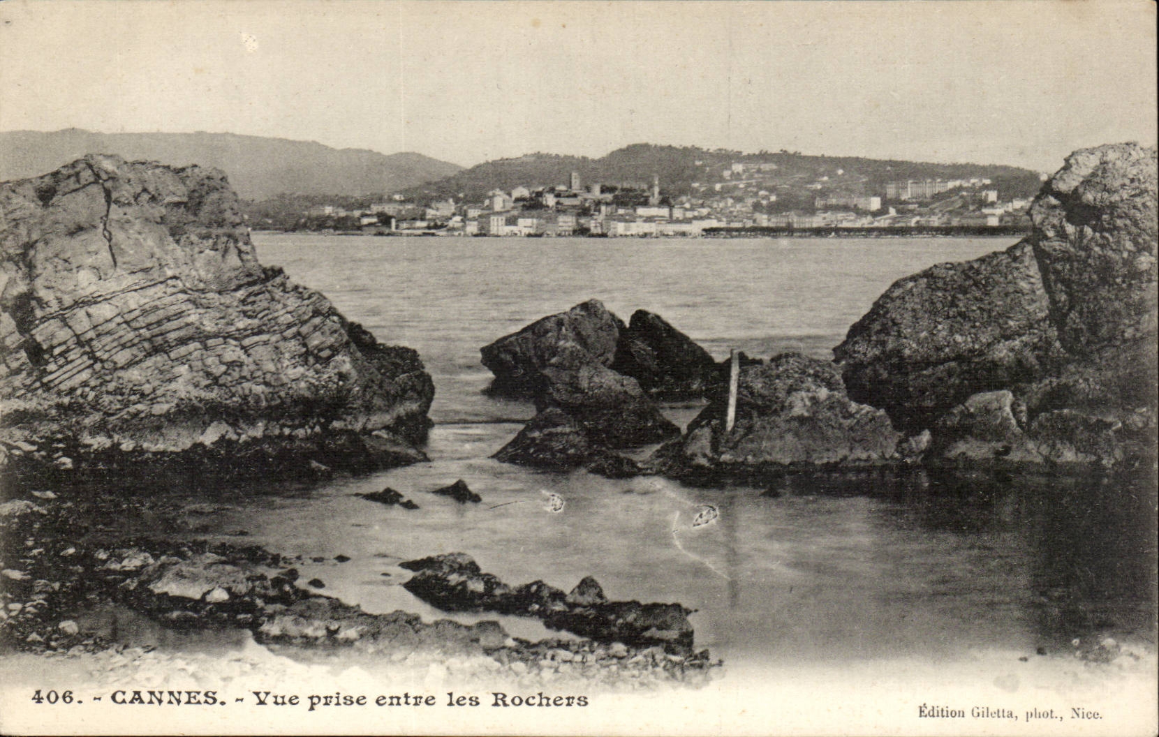Cannes CPA Seen from between the rocks