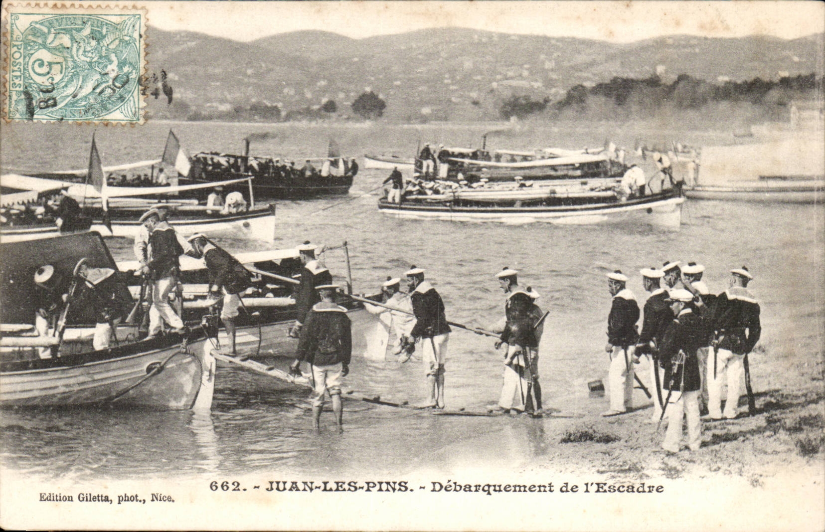 Juan Pines - Unloading of the Squadron - boat - CPA
