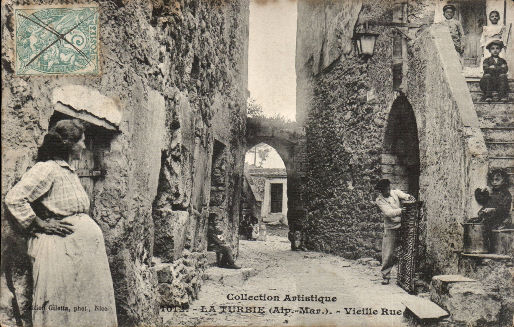 La Turbie - Old street - pregnant Woman - child - CPA