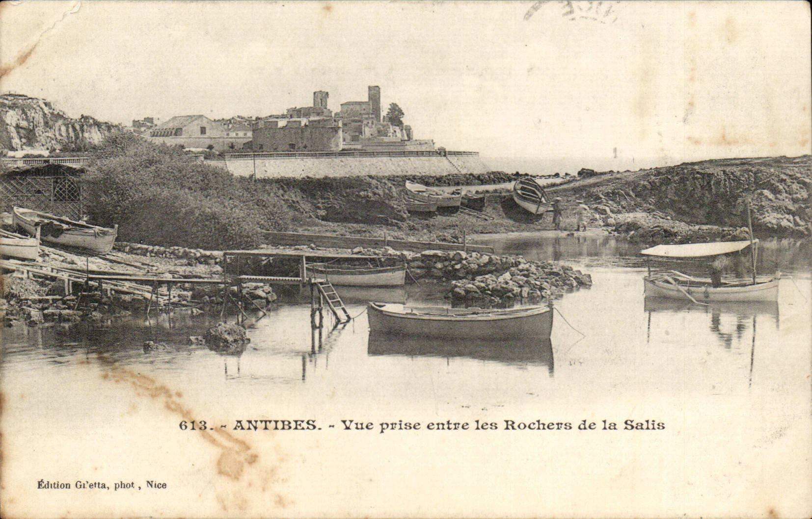 Antibes - Seen from between the Rocks of Dirtied - CPA