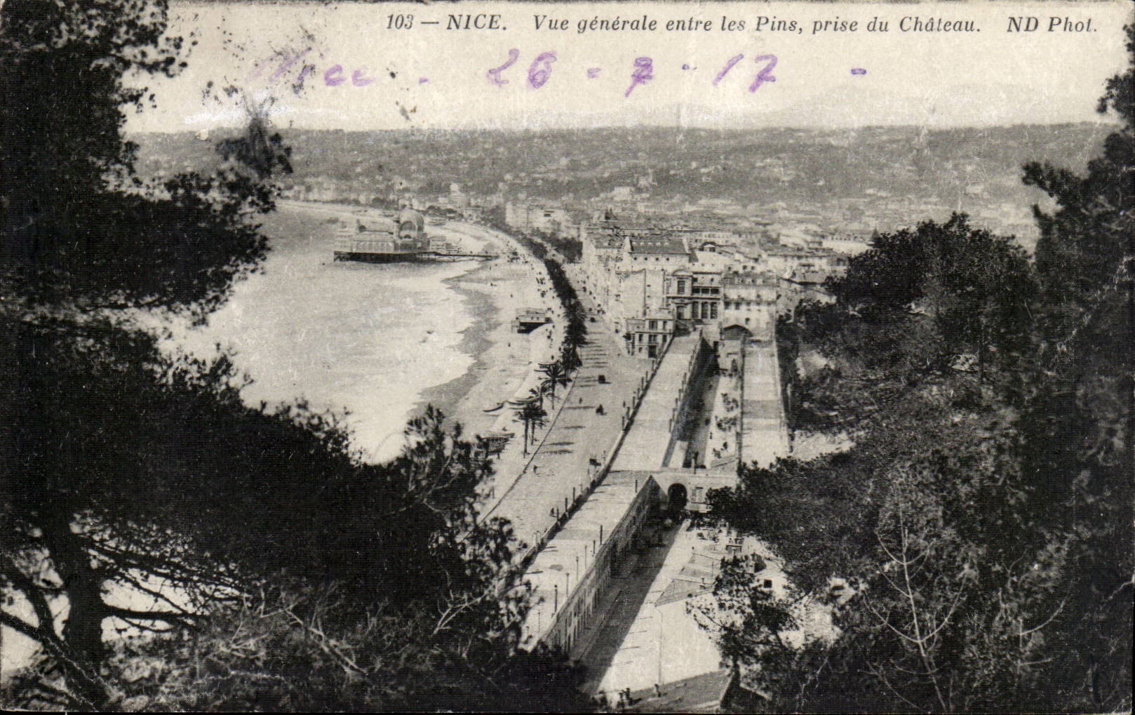 Nette CPA Ansicht zwischen die Kiefern genommen vom Schloss