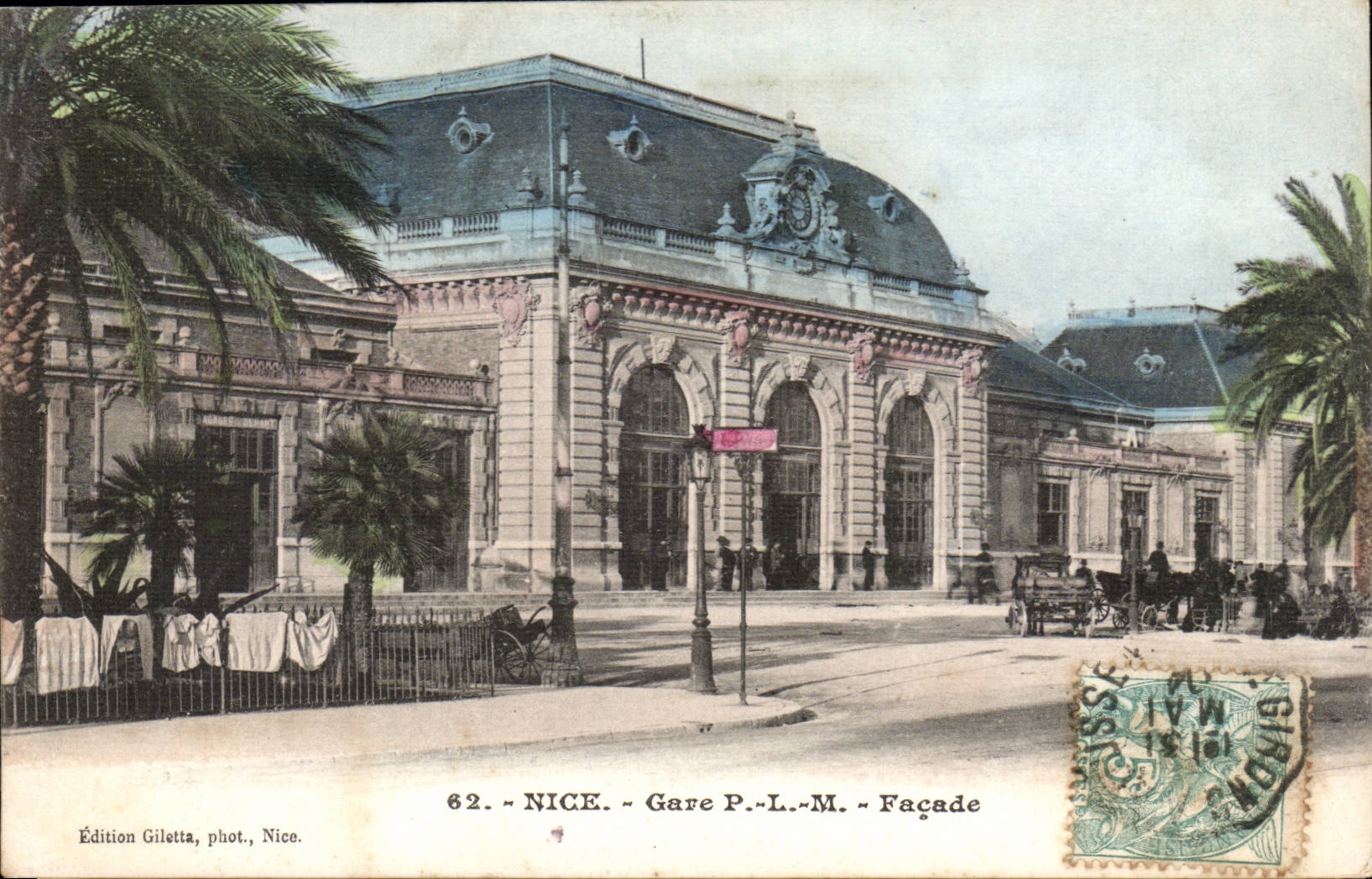 Nettes CPA parkt PLM Fassade